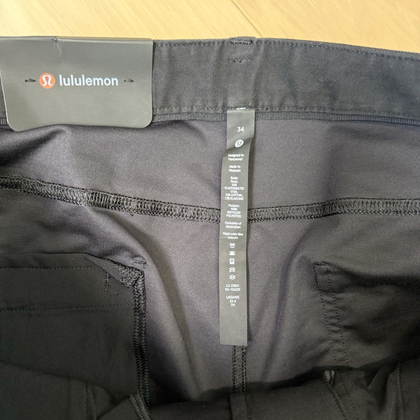 Lululemon Lululemon ABC Crop Pants 34 Black Athleisure Relaxed Size US 34 / EU 50 - 5 Thumbnail
