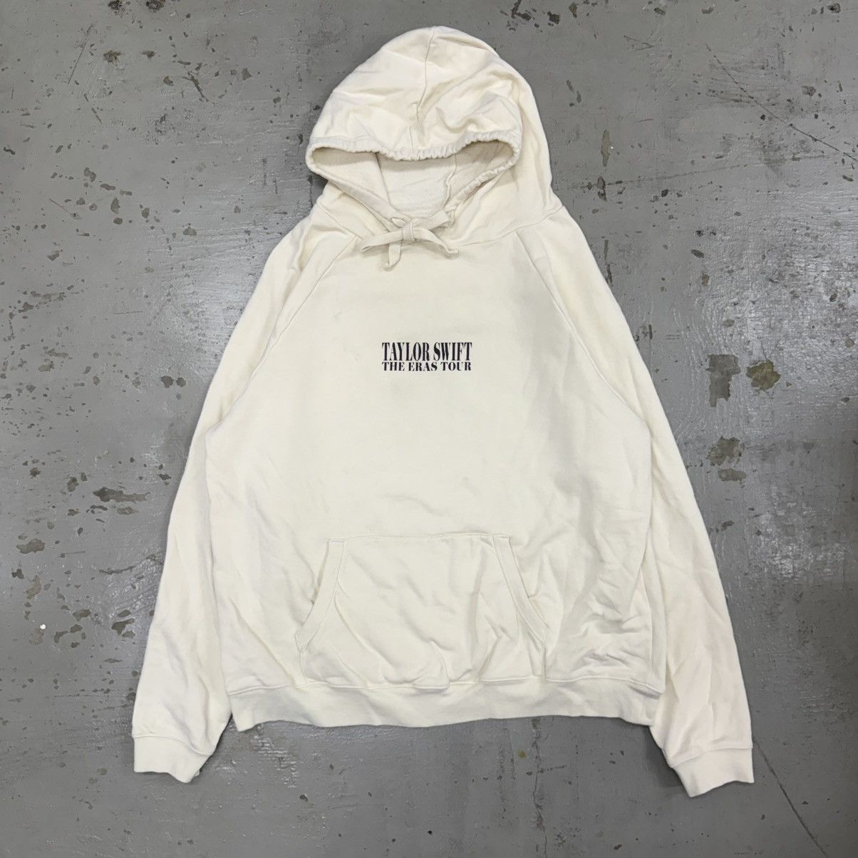Band Tees 2024 Limited Edition Taylor Swift The Eras Tour Pullover Size US XL / EU 56 / 4 - 1 Thumbnail