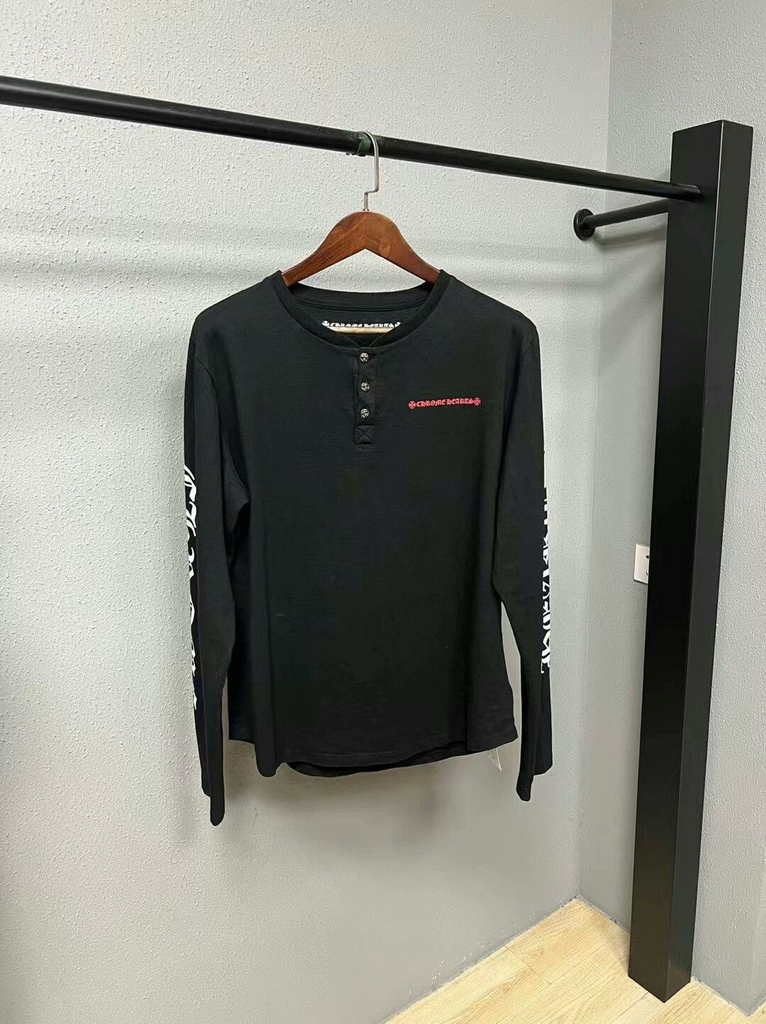 Chrome Hearts chrome hearts silver buckle polo shirt Size US L / EU 52-54 / 3 - 1 Thumbnail