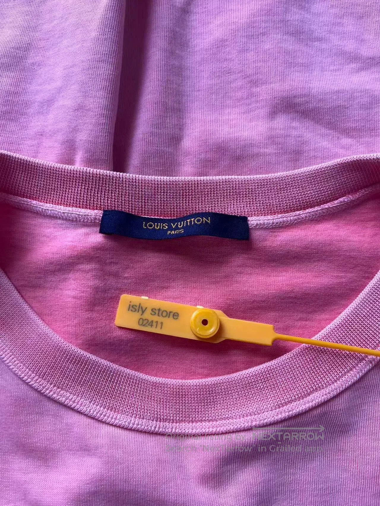 Louis Vuitton Louis Vuitton Reflective Logo T-Shirt. Size M / US 6-8 / IT 42-44 - 4 Thumbnail