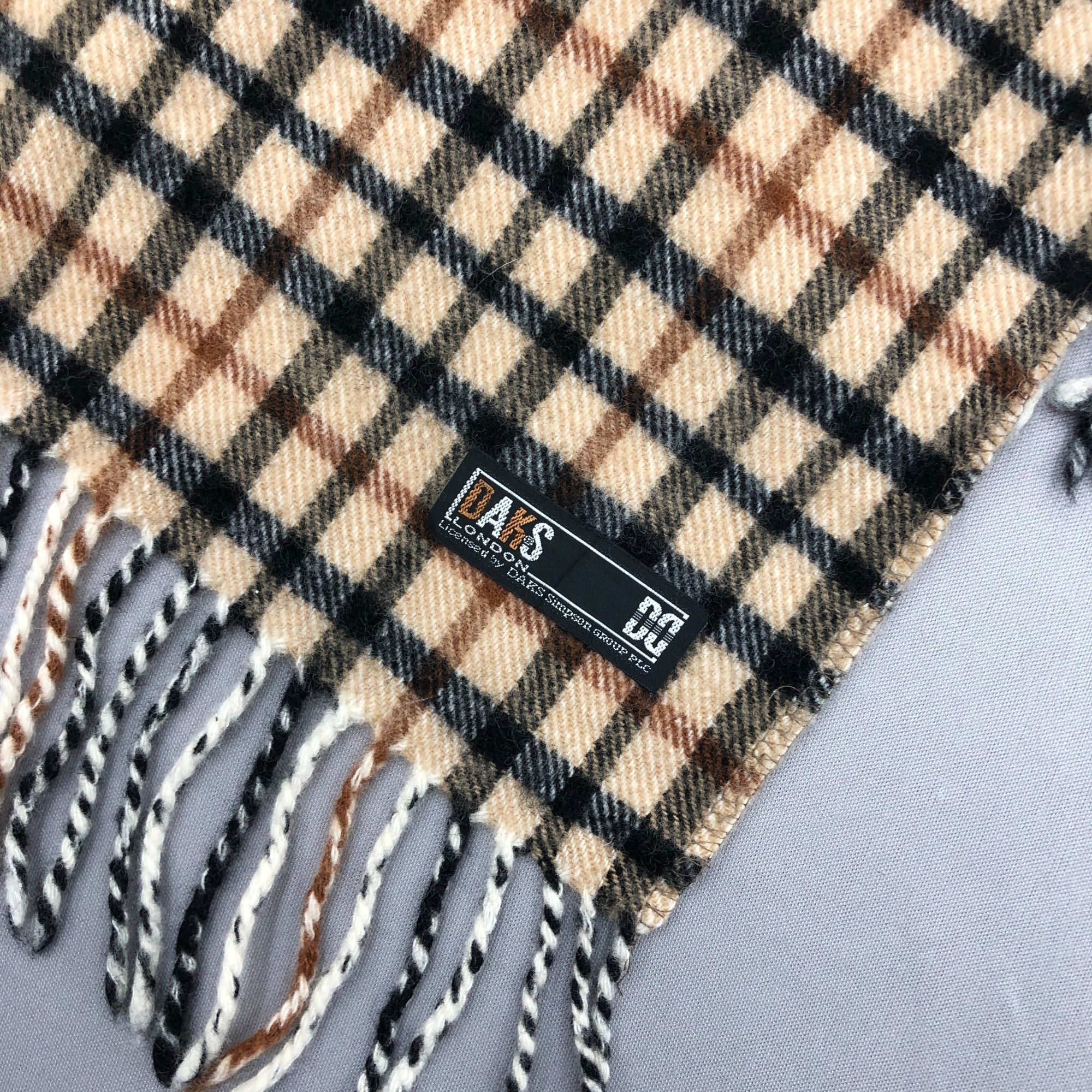 DAKS Vintage DAKS Scarf Muffler Wool Shawls Babushka Scarves Size ONE SIZE - 5 Thumbnail