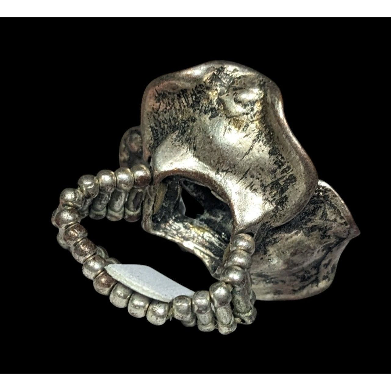 Other Vintage Glam Chunky Floral Silver Tone Stretch Ring Size 8 Size ONE SIZE - 2 Thumbnail
