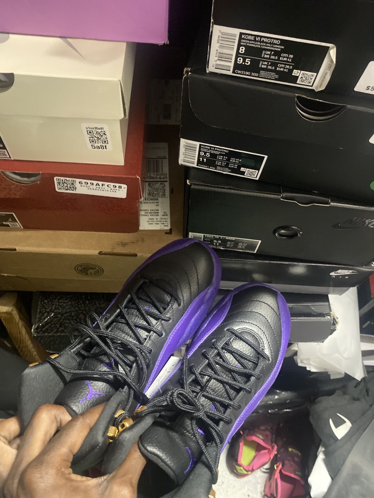 Jordan Brand Feild purple Jordan 12 Size US 7 / EU 40 - 2 Thumbnail