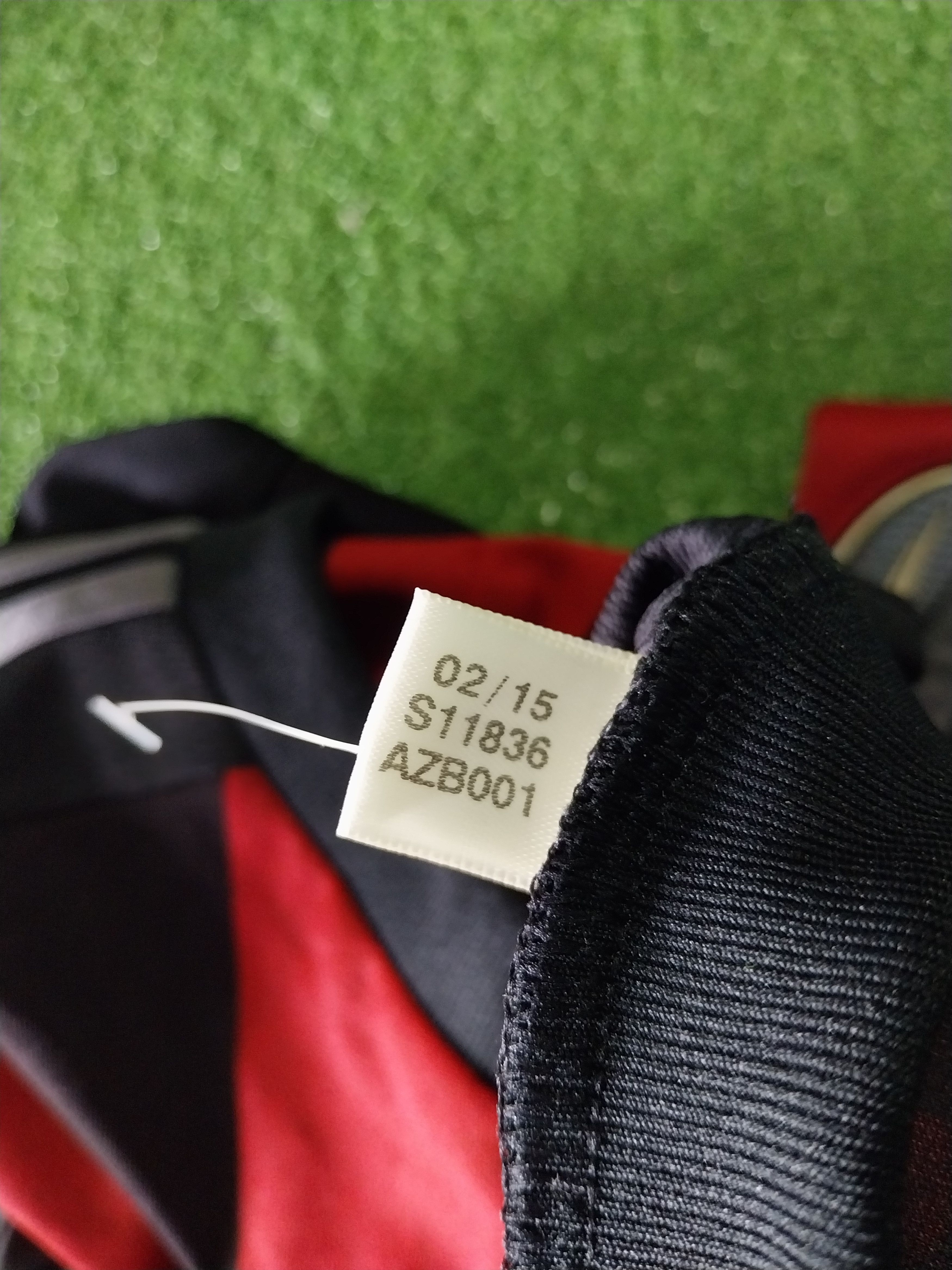Adidas Ac milan home 2015/2016 balotelli jersey football Size US M / EU 48-50 / 2 - 8 Thumbnail