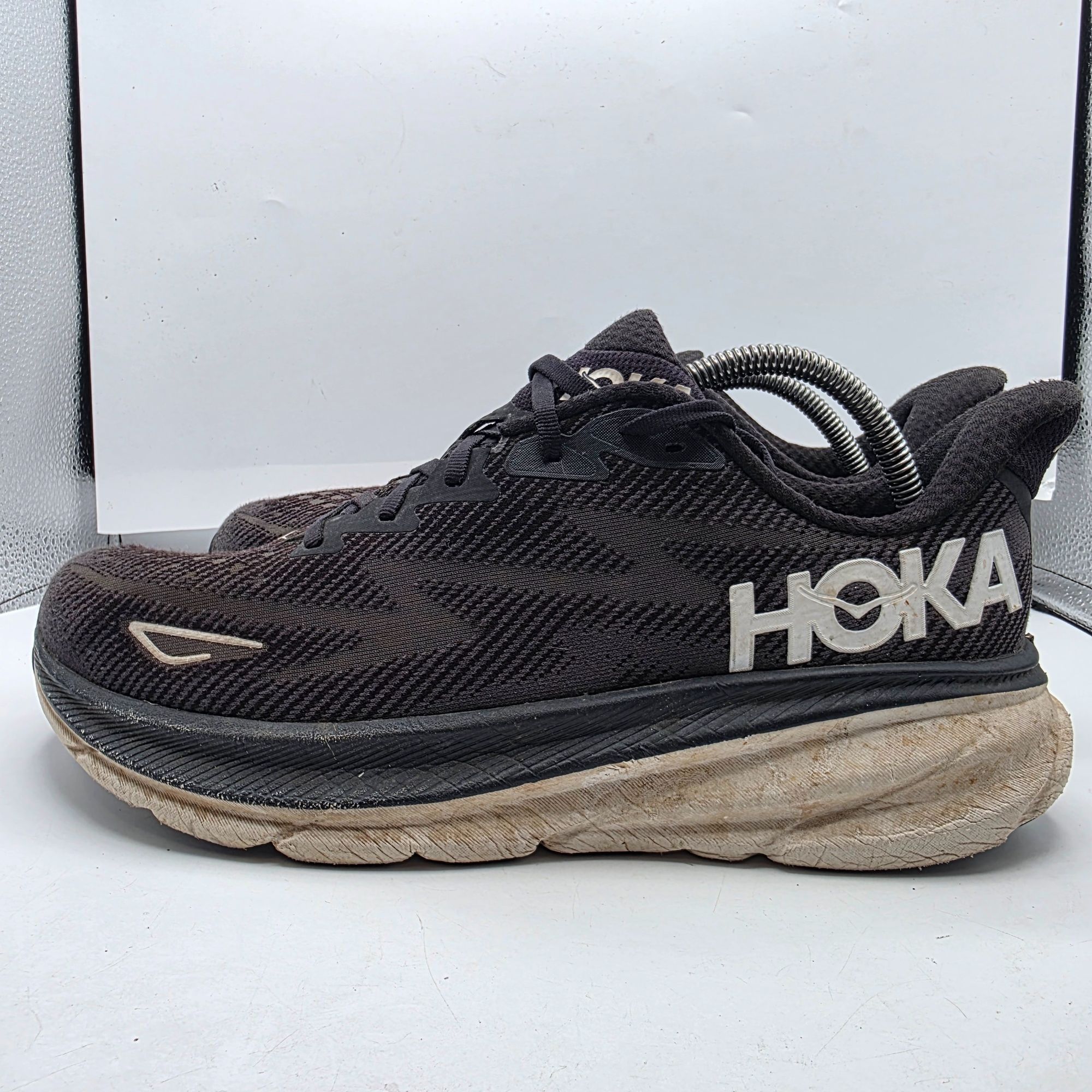 Hoka Hoka One One Clifton 9 Womens Size 12 Black Lightweight Athl Size US 12 / IT 42 - 13 Thumbnail