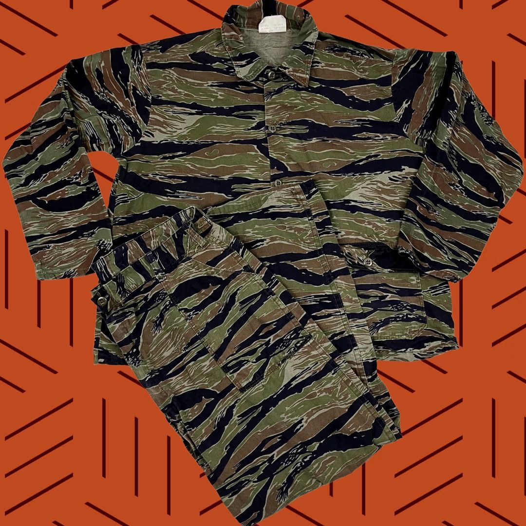 Vintage 4. Added "XL & Pants" to clarify the size Size US XL / EU 56 / 4 - 1 Thumbnail