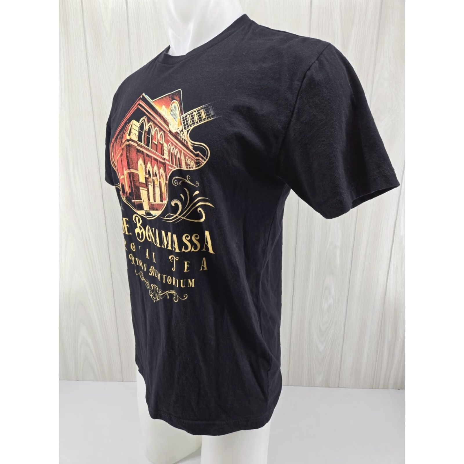 Vintage VINTAGE Joe Bonamassa Royal Tea, Ryman Auditorium 2020 Black T-Shirt MEDIUM Shirt Mens - Joe Bonamassa 2020 Concert Size US M / EU 48-50 / 2 - 4 Thumbnail