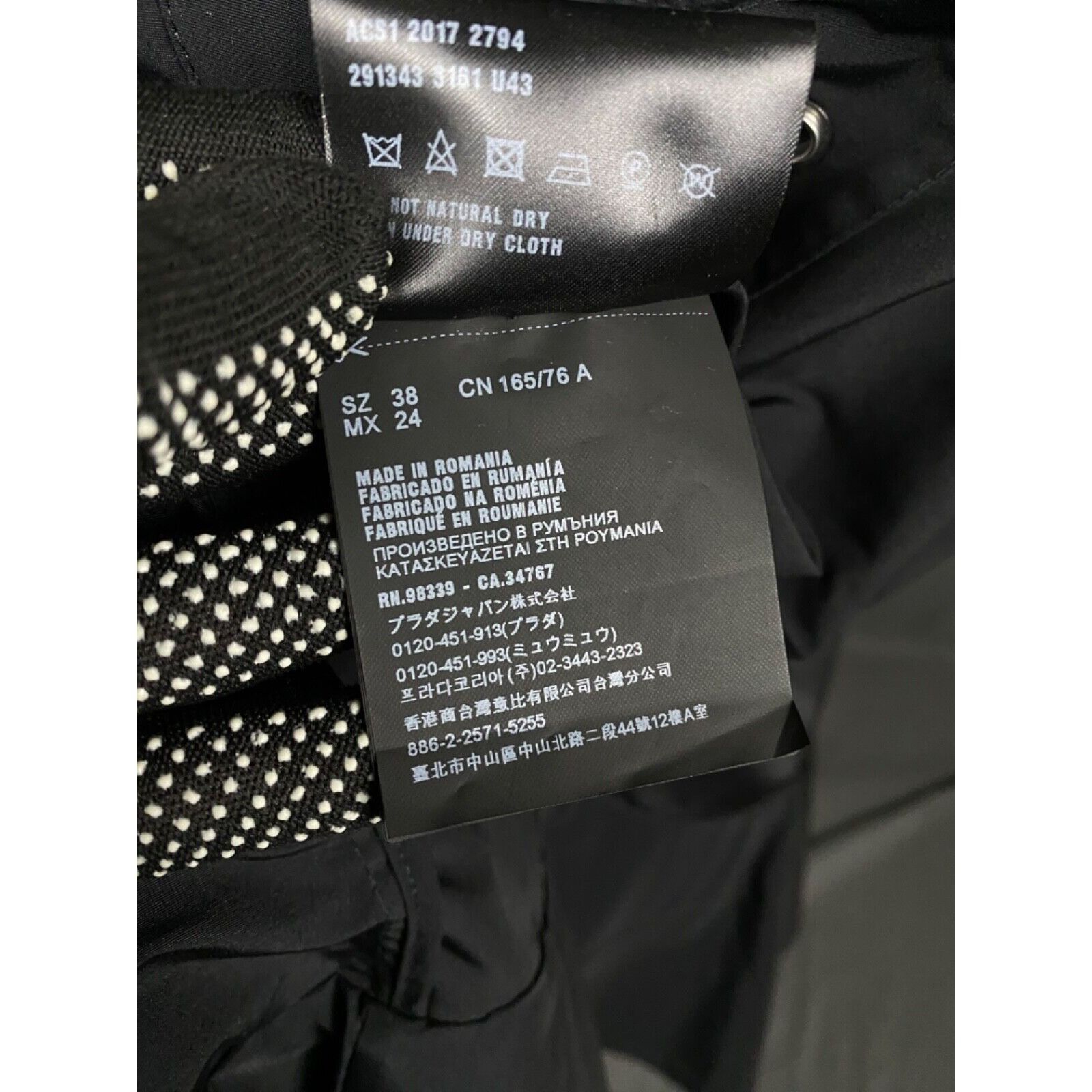 Prada MINT! Prada RECENT Women's Black Long OverCoat Size 38 Size XS / US 0-2 / IT 36-38 - 12 Thumbnail