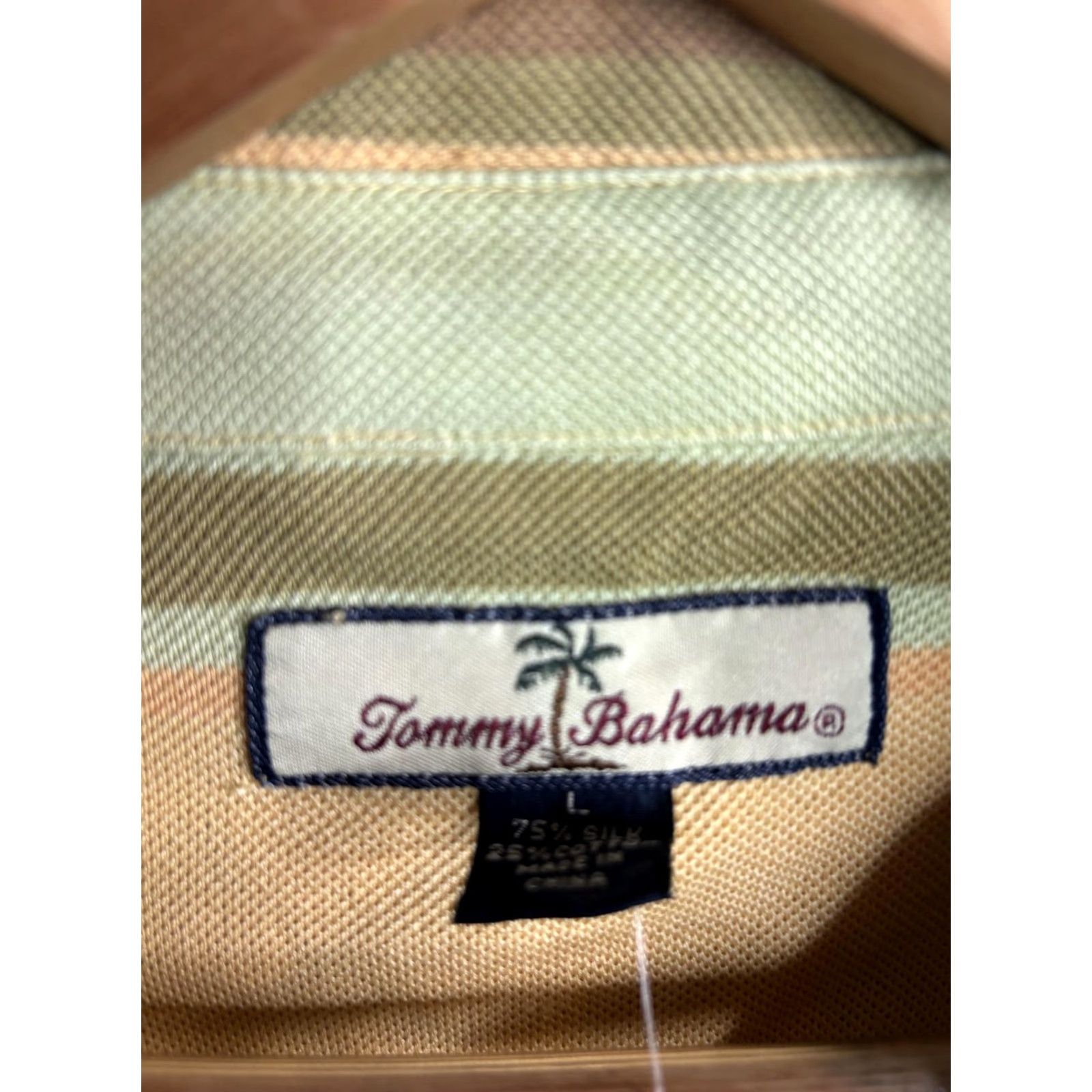Tommy Bahama Tommy Bahama Polo Shirt Mens Large Yellow Ombre Stripe Silk Cotton Casual Golf Shirt Size US L / EU 52-54 / 3 - 3 Thumbnail