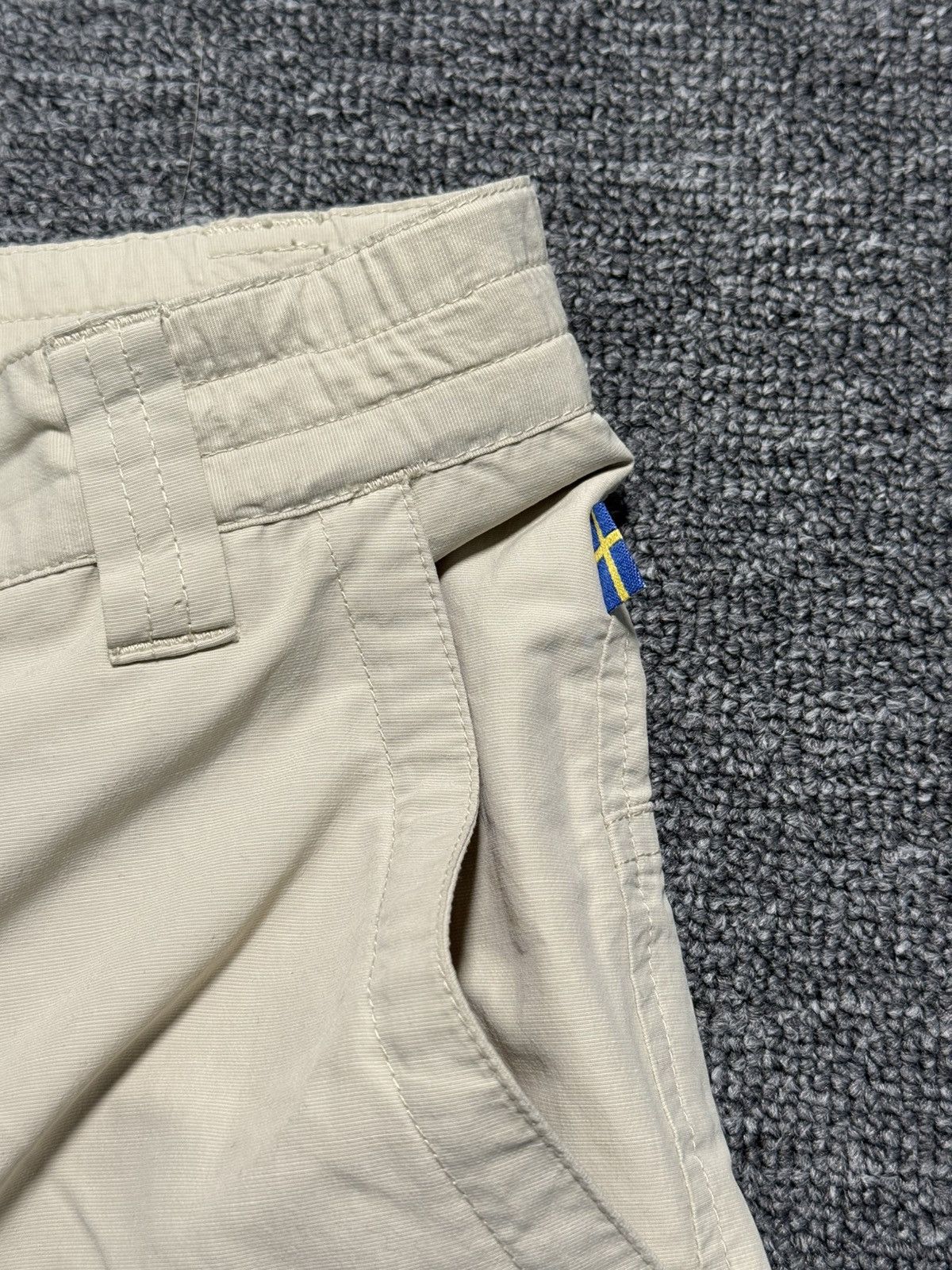 Fjallraven Vintage Fjällräven Cargo Shorts Beige Size 42 US 32 Size US 32 / EU 48 - 3 Thumbnail