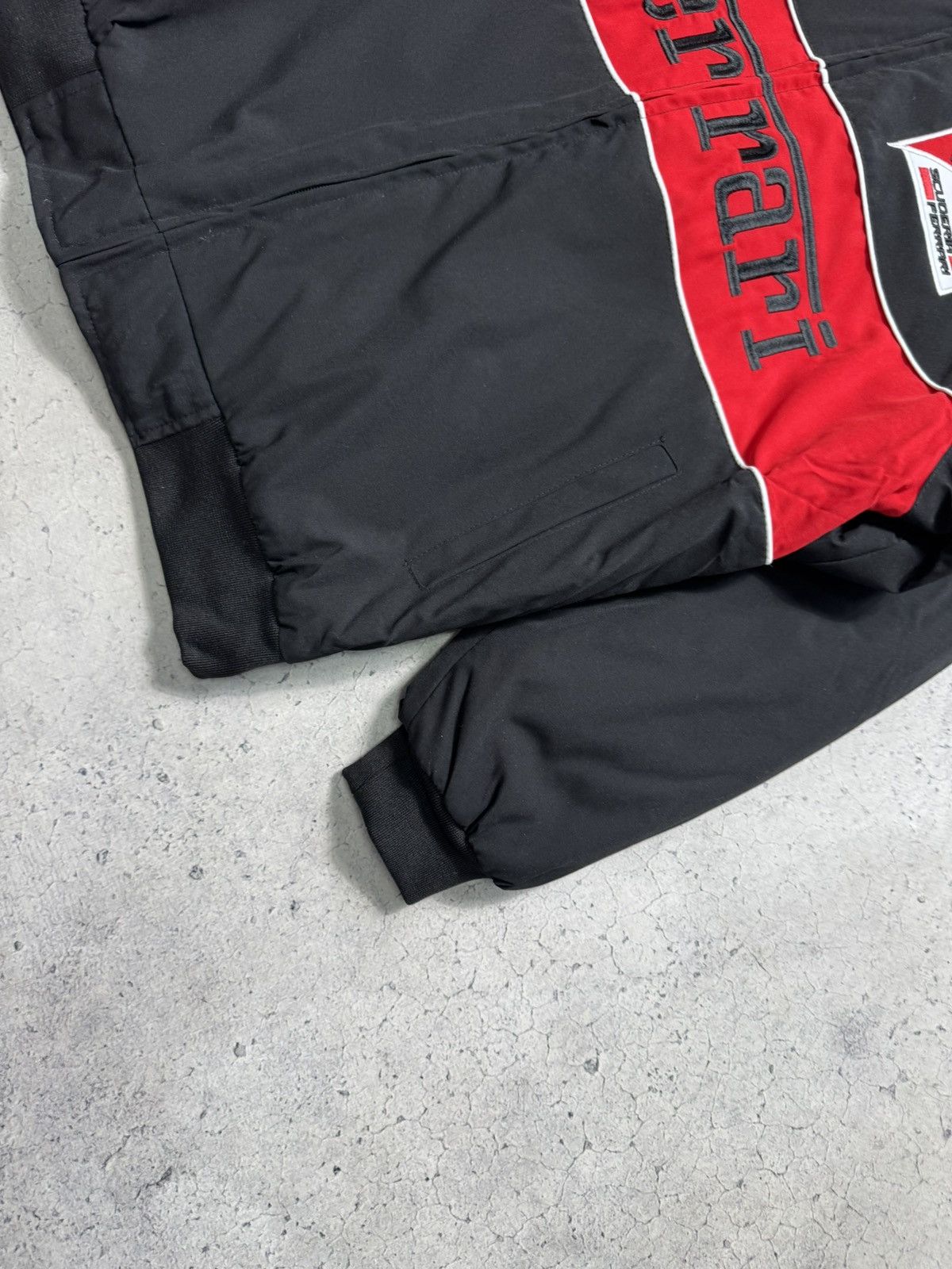 Ferrari Ferrari F1 Racing Jacket Hype Rare Big Logo Marlboro Vintage Size US XL / EU 56 / 4 - 4 Thumbnail