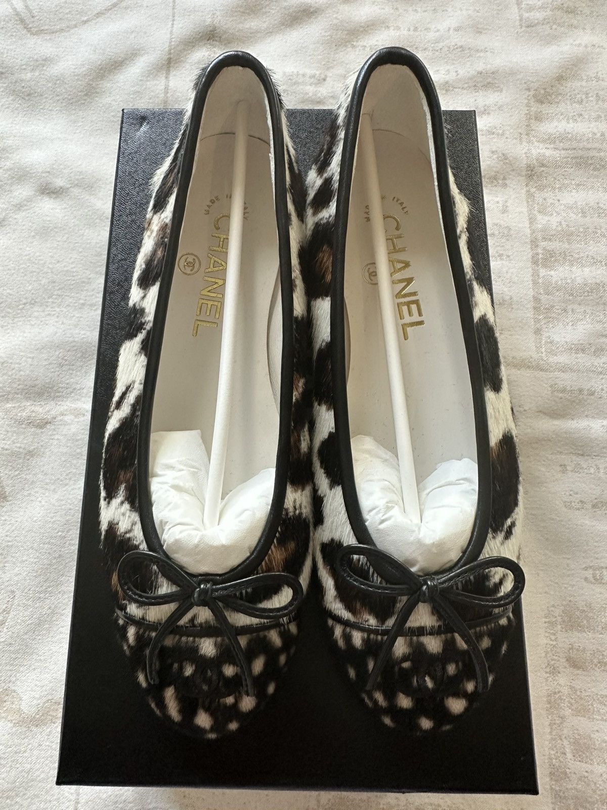 Chanel Chanel 2026S pony hair ballet flat size 36 Size US 6 / IT 36 - 2 Thumbnail