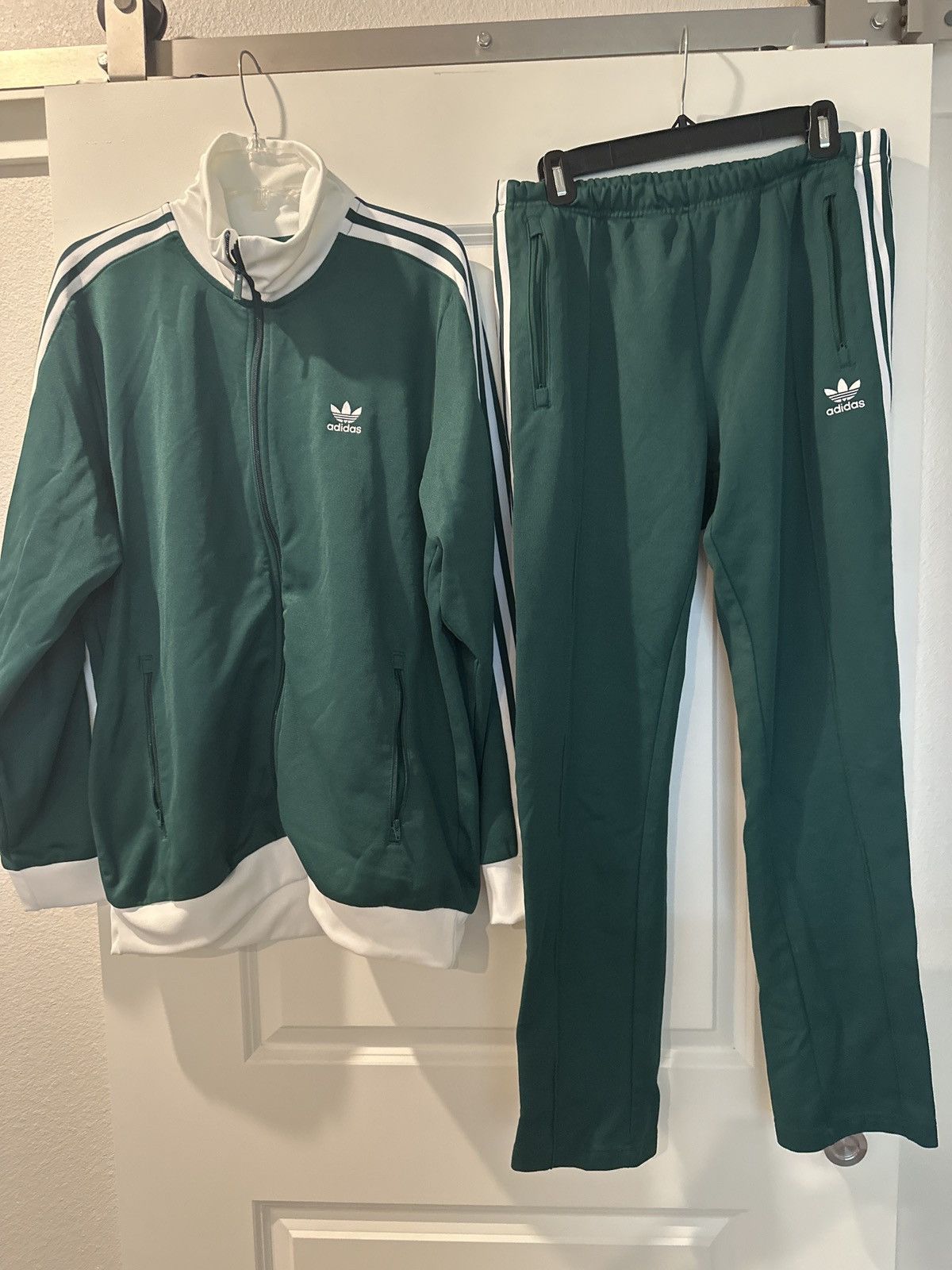 Adidas Adidas tracksuit- Top XL- bottoms Medium Size US M / EU 48-50 / 2 - 9 Thumbnail