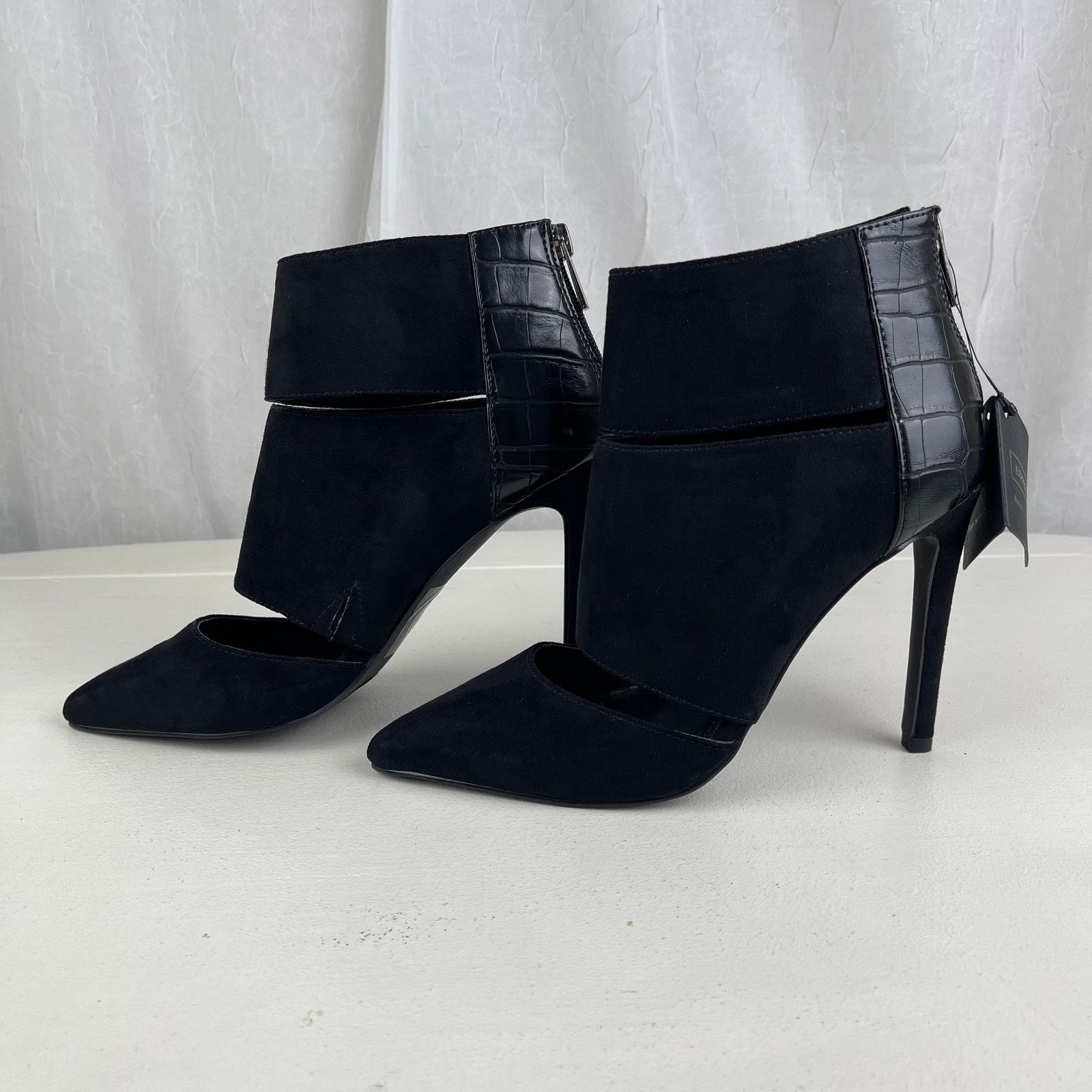 Express Express Stiletto Booties Heels Faux Suede Pointed Toe 6 NWT Size US 6 / IT 36 - 2 Thumbnail