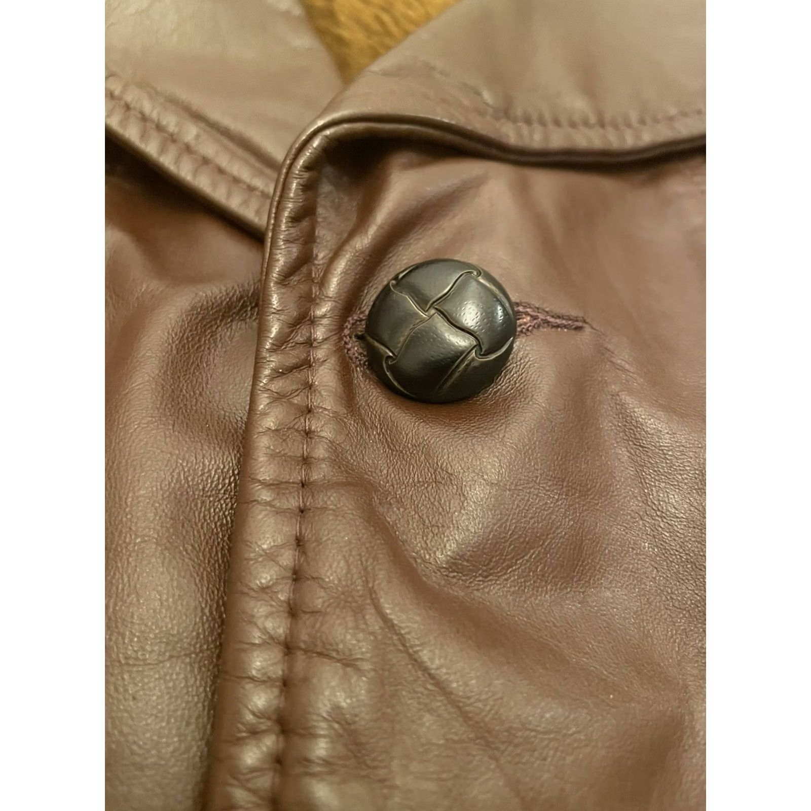 Vintage VINTAGE Genuine Leather Button-Up Brown Trench Coat Women Regular Size 38 Coat Sleeves Long Belted Brown Nylon Lining 29” Length 20” Pit to Pit Size XS / US 0-2 / IT 36-38 - 6 Thumbnail