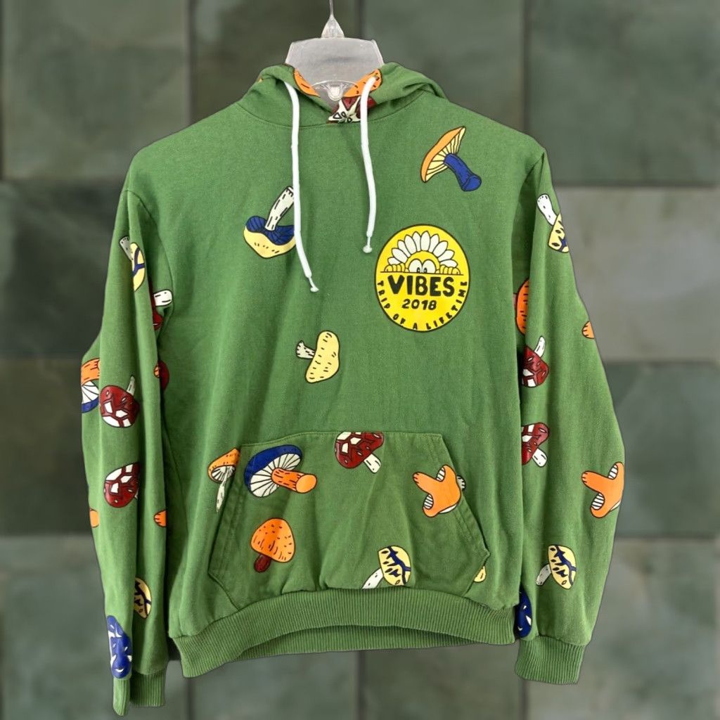 Vintage FRESH LAUNDRY Hoodie Womens Small Green V-Neck Hooded Pockets Graphic Print Mushroom 2018 Hipster Style Fall Winter 70s? Size S / US 4 / IT 40 - 1 Thumbnail