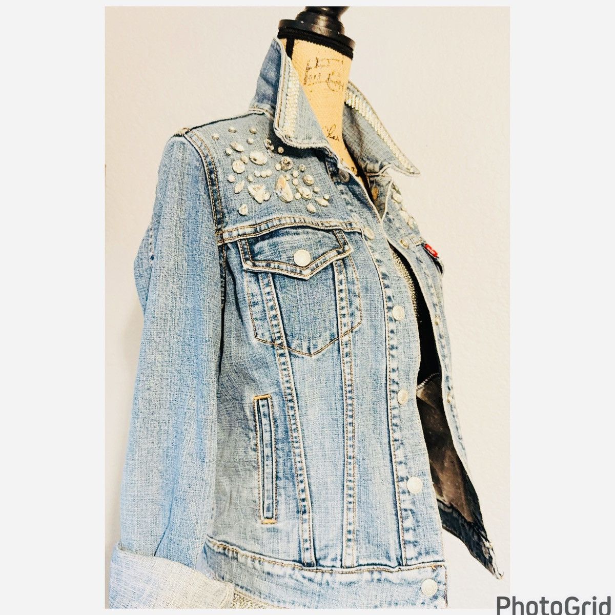 Levi's LEVI’s Limited Edition Embellished Jacket Size M / US 6-8 / IT 42-44 - 2 Thumbnail