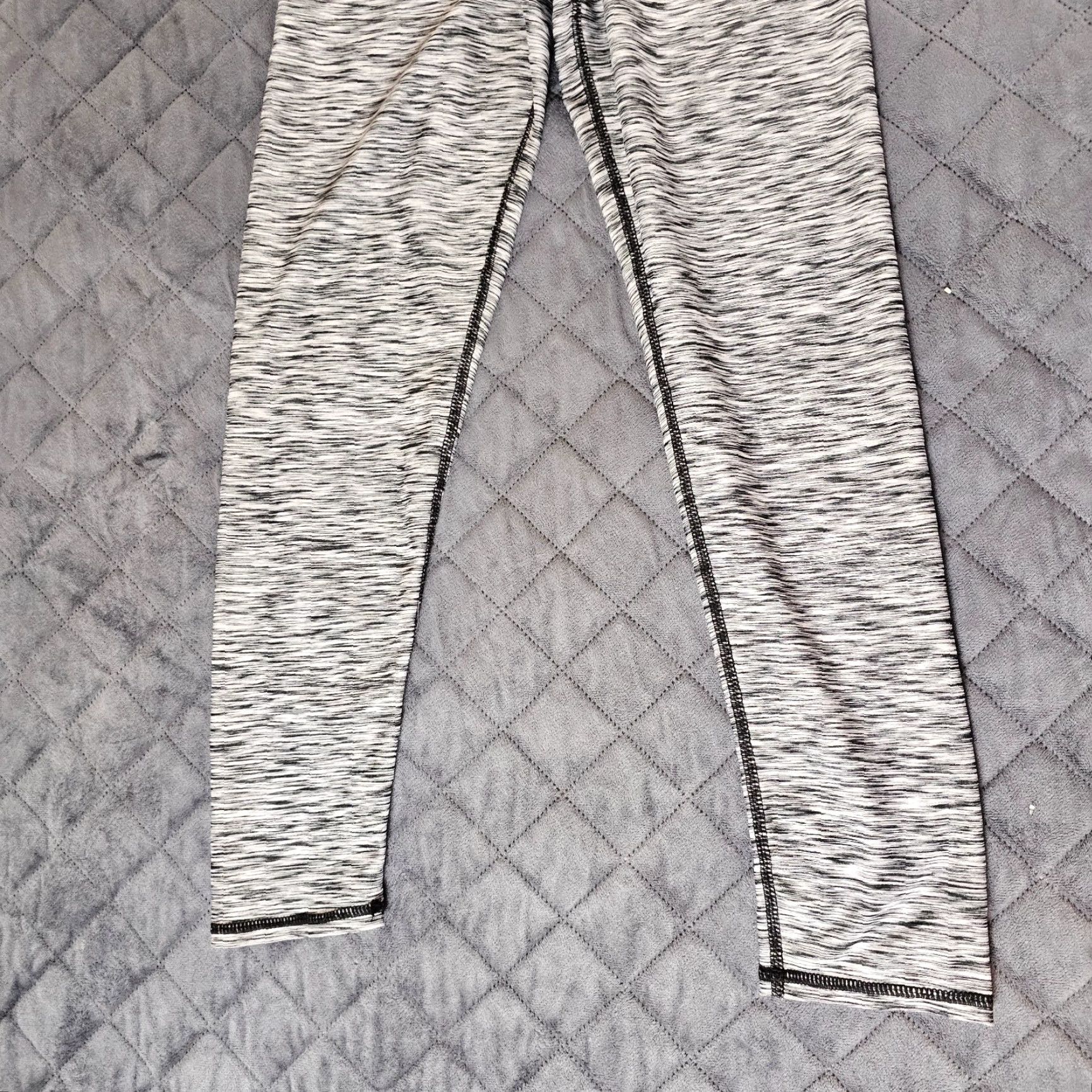 Fila FILA Leggings Heather Gray Mid Rise Size M 10-12 Cropped Athletic Gym Running Size 32" / US 10 / IT 46 - 2 Thumbnail
