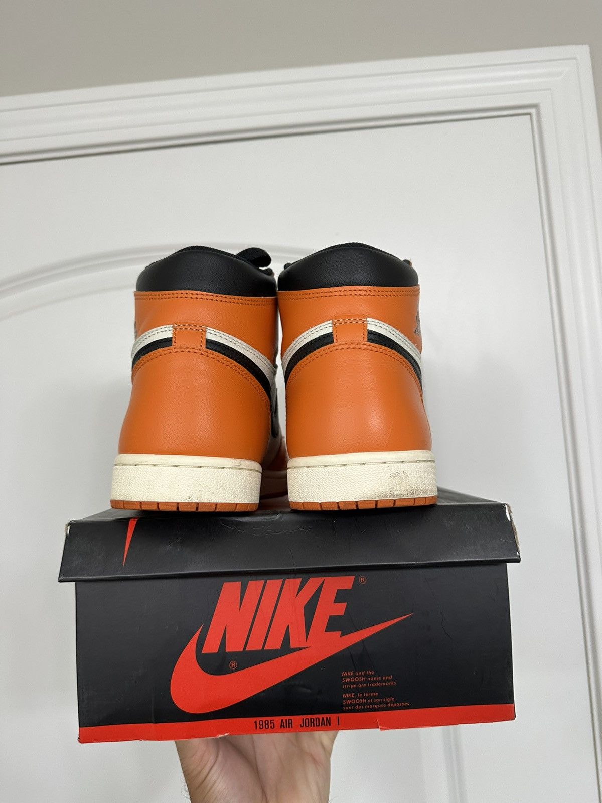 Jordan Brand Air Jordan 1 Retro High OG Reverse Shattered Backboard Size US 11 / EU 44 - 4 Thumbnail