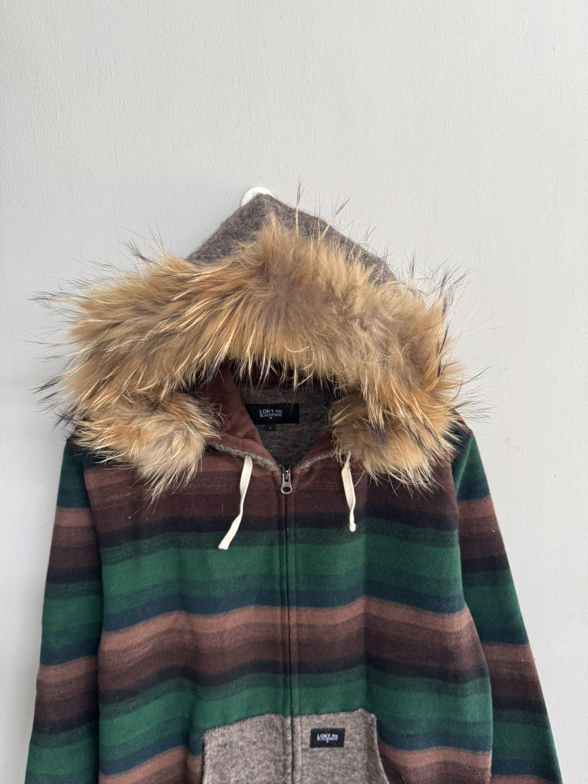 Le Grande Bleu (L.G.B.) JAPANESE BRAND LOKY THE BLACKPAGE BORDER STRIPED FUR HOODIE Size US L / EU 52-54 / 3 - 2 Thumbnail