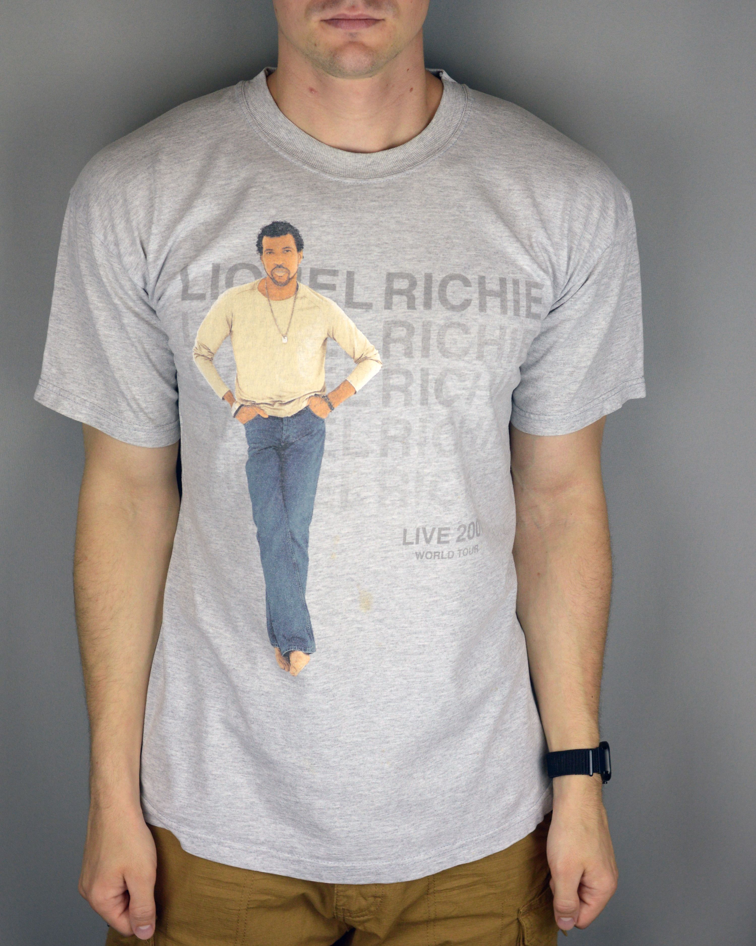 Vintage Vintage Lionel Richie Live 2001 World tour t shirt Size US L / EU 52-54 / 3 - 1 Thumbnail