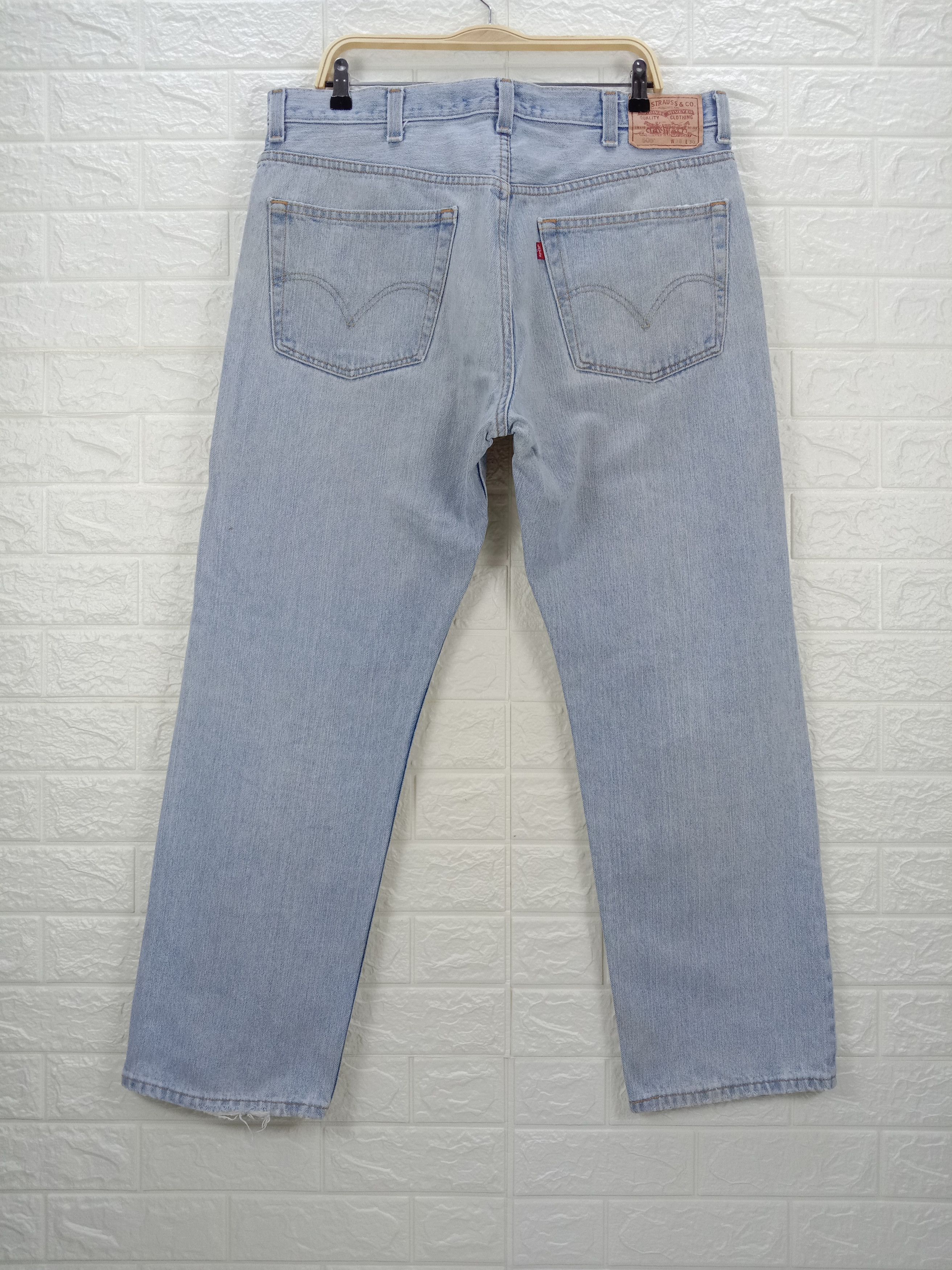 Levi's Vintage Levi's 505 Light Wash Jeans Regular Fit Denim Size US 38 / EU 54 - 5 Thumbnail