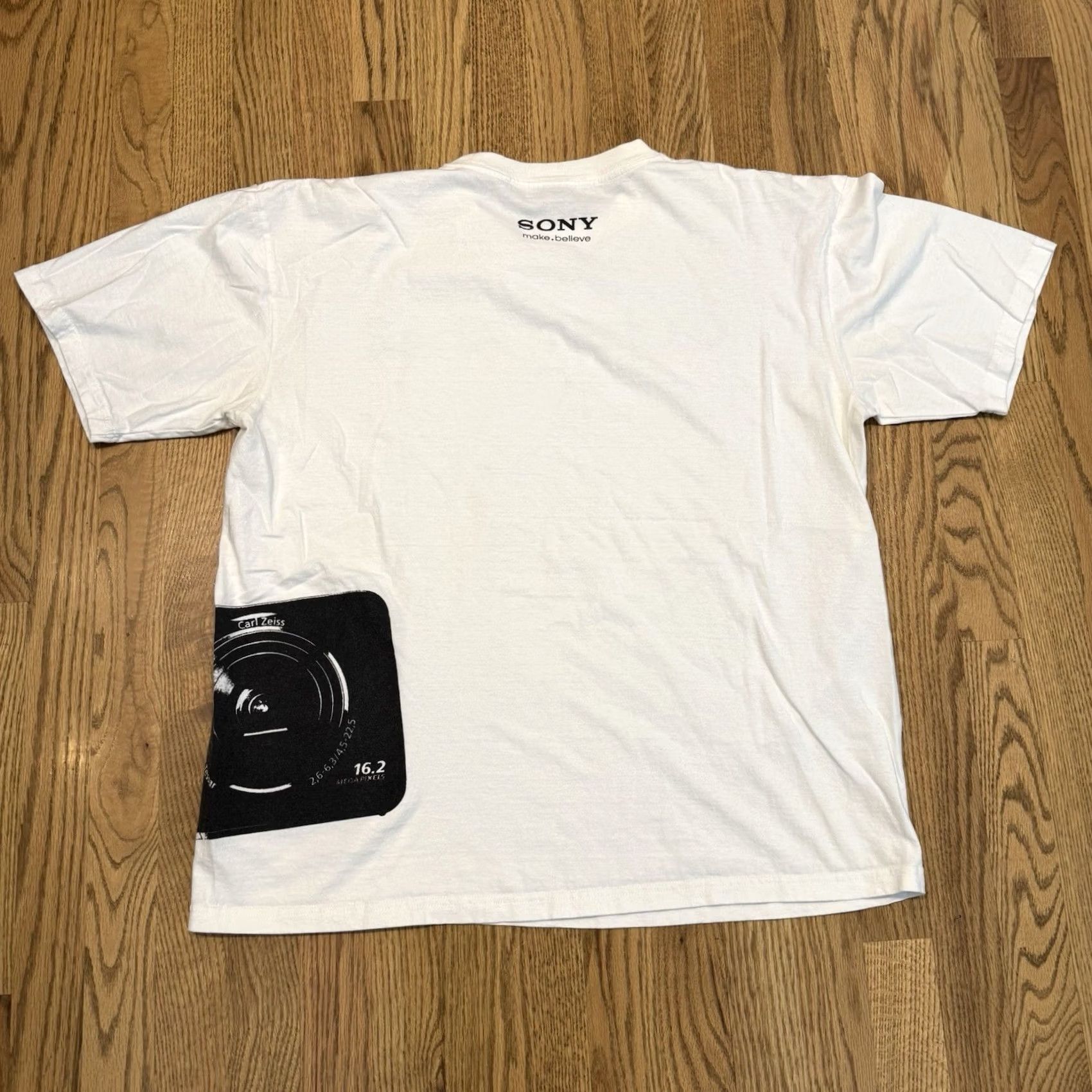 Sony VINTAGE Sony Cyber Shot Digital Camera Shirt XL White 90s Retro Camera Photo Mens XL Size US XL / EU 56 / 4 - 6 Thumbnail