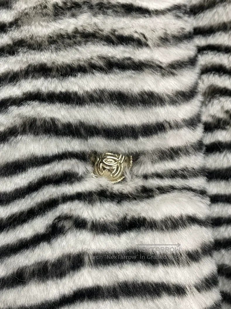 Chanel Chanel Equestrian series striped eco-friendly fur coat Size XS / US 0-2 / IT 36-38 - 2 Thumbnail