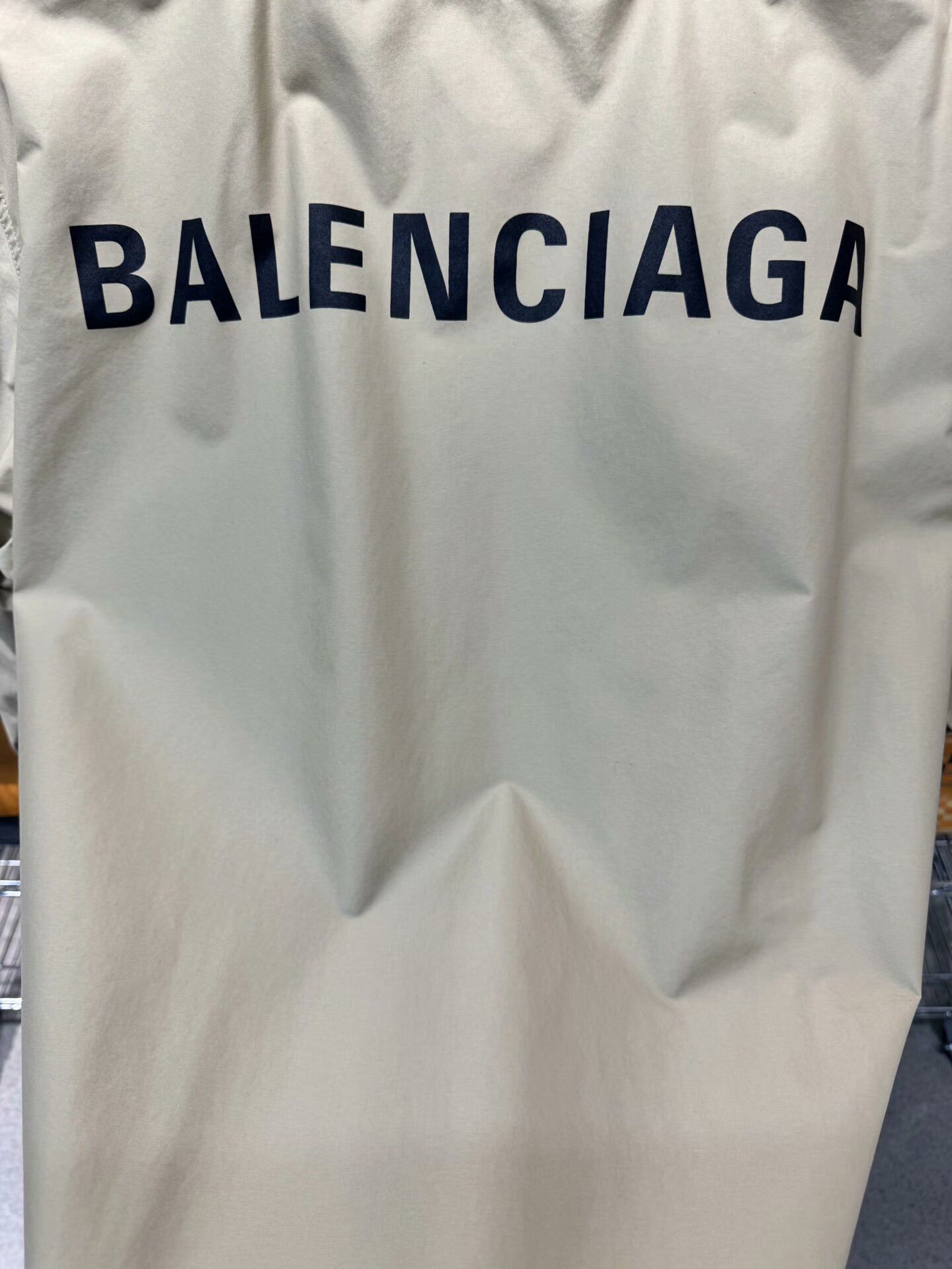 Balenciaga balenciaga khaki windbreaker jacket Size US S / EU 44-46 / 1 - 5 Thumbnail