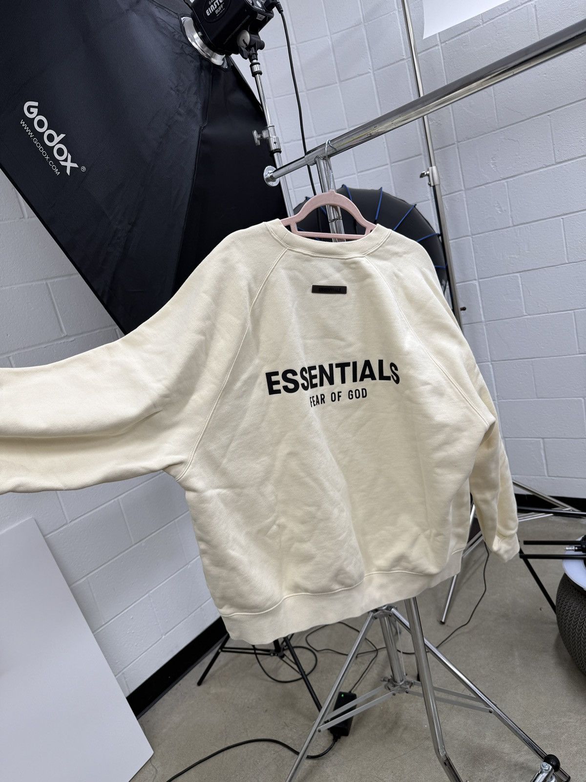 Fear of God Fear of God Essentials SS21 Pull-Over Crewneck Buttercream Size US L / EU 52-54 / 3 - 2 Thumbnail