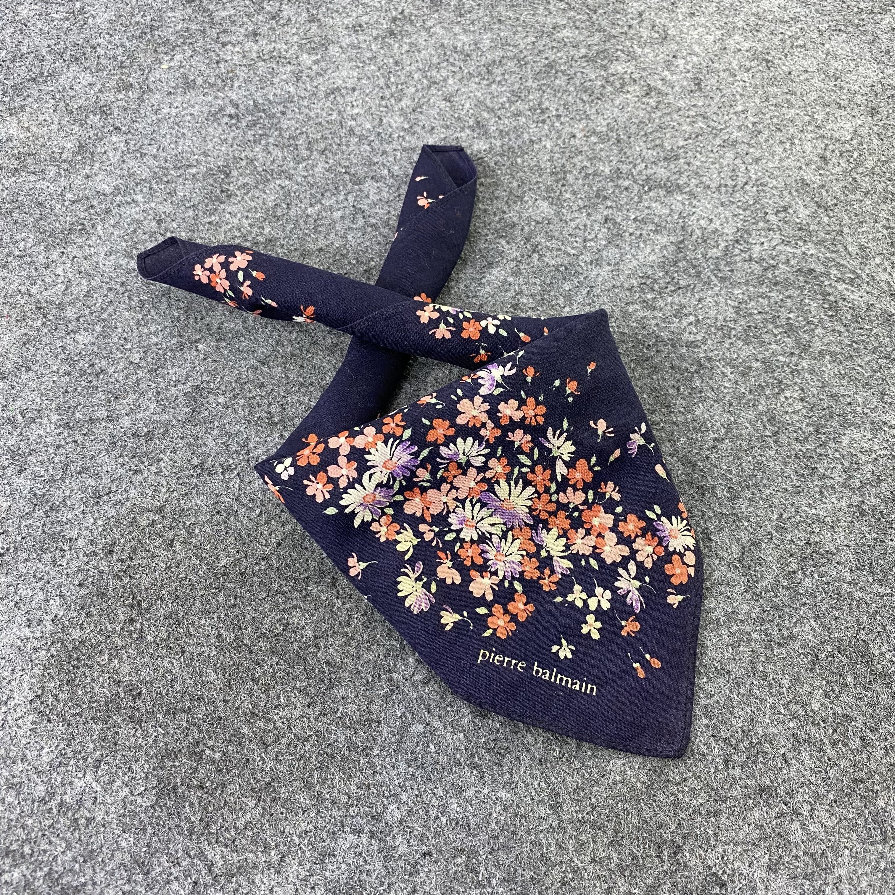 Pierre Balmain Pierre Balmain Handkerchief / Bandana / Neckerchief-B558 Size ONE SIZE - 1 Thumbnail