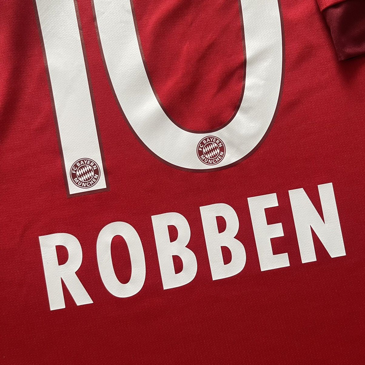 Adidas × Vintage BAYERN ADIDAS 2015/2016 FOOTBALL HOME JERSEY #10 ROBBEN Size US L / EU 52-54 / 3 - 13 Thumbnail