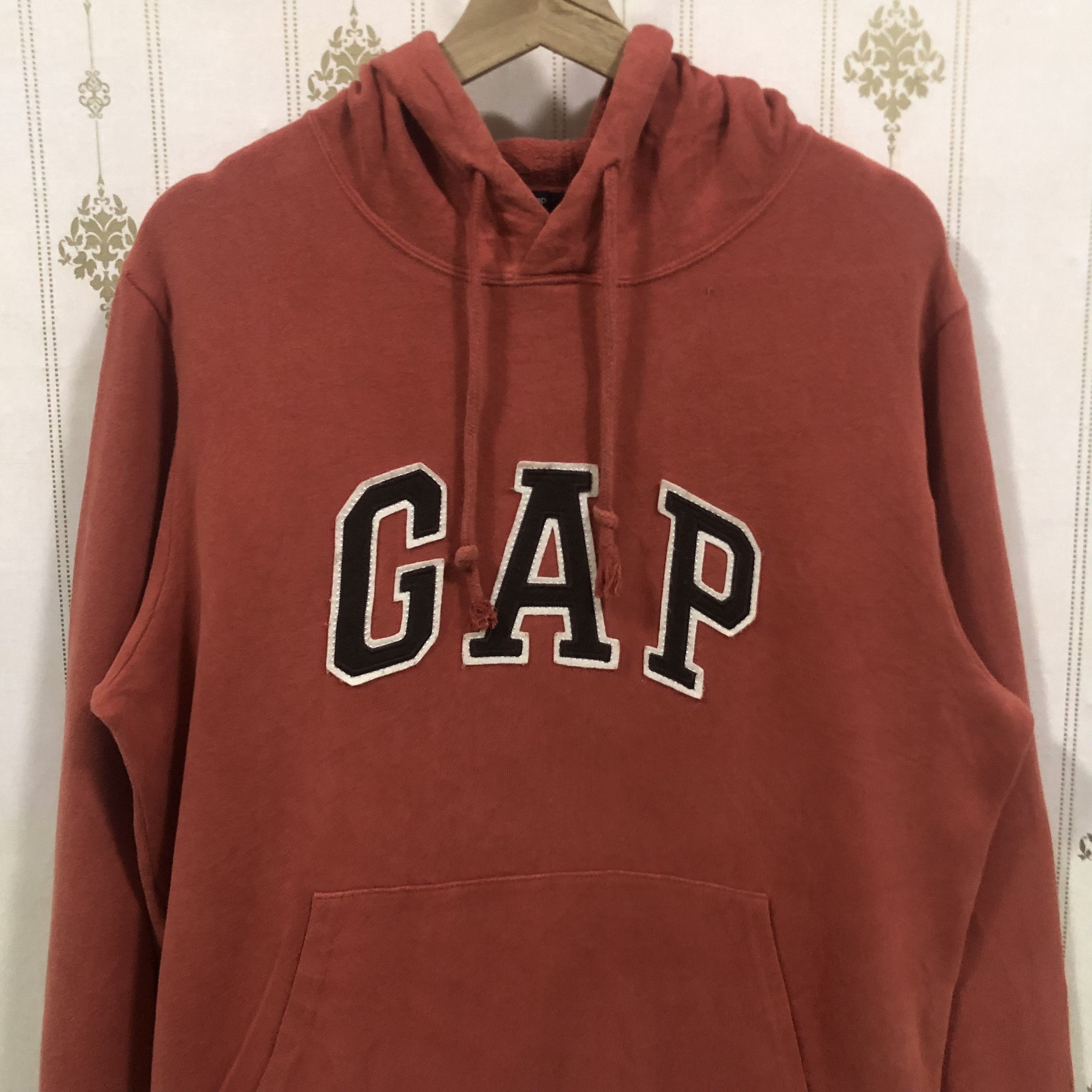 Gap BUNDLE DEAL GAP REEBOK SIZE M Size US M / EU 48-50 / 2 - 4 Thumbnail