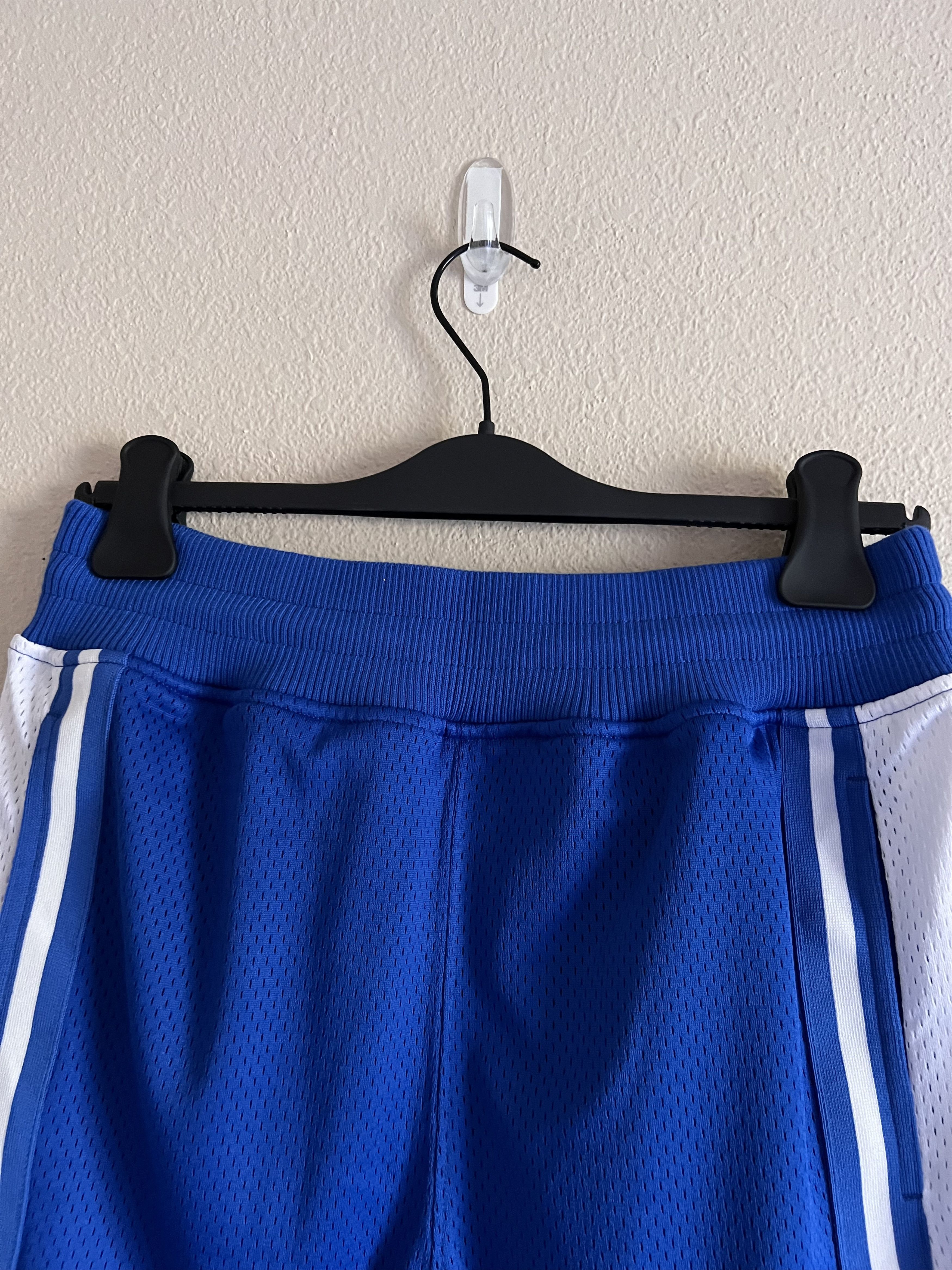 October's Very Own October's Very Own Kentucky Basketball Shorts in BLue Size US 30 / EU 46 - 2 Thumbnail