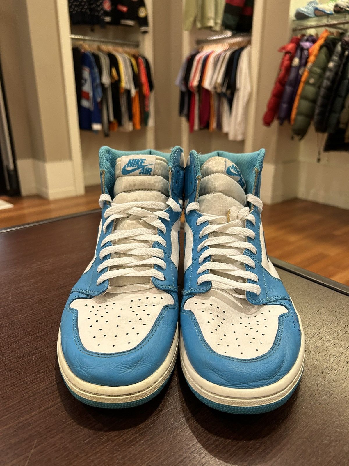 Jordan Brand Jordan 1 Retro High OG UNC Size US 13 / EU 46 - 5 Thumbnail