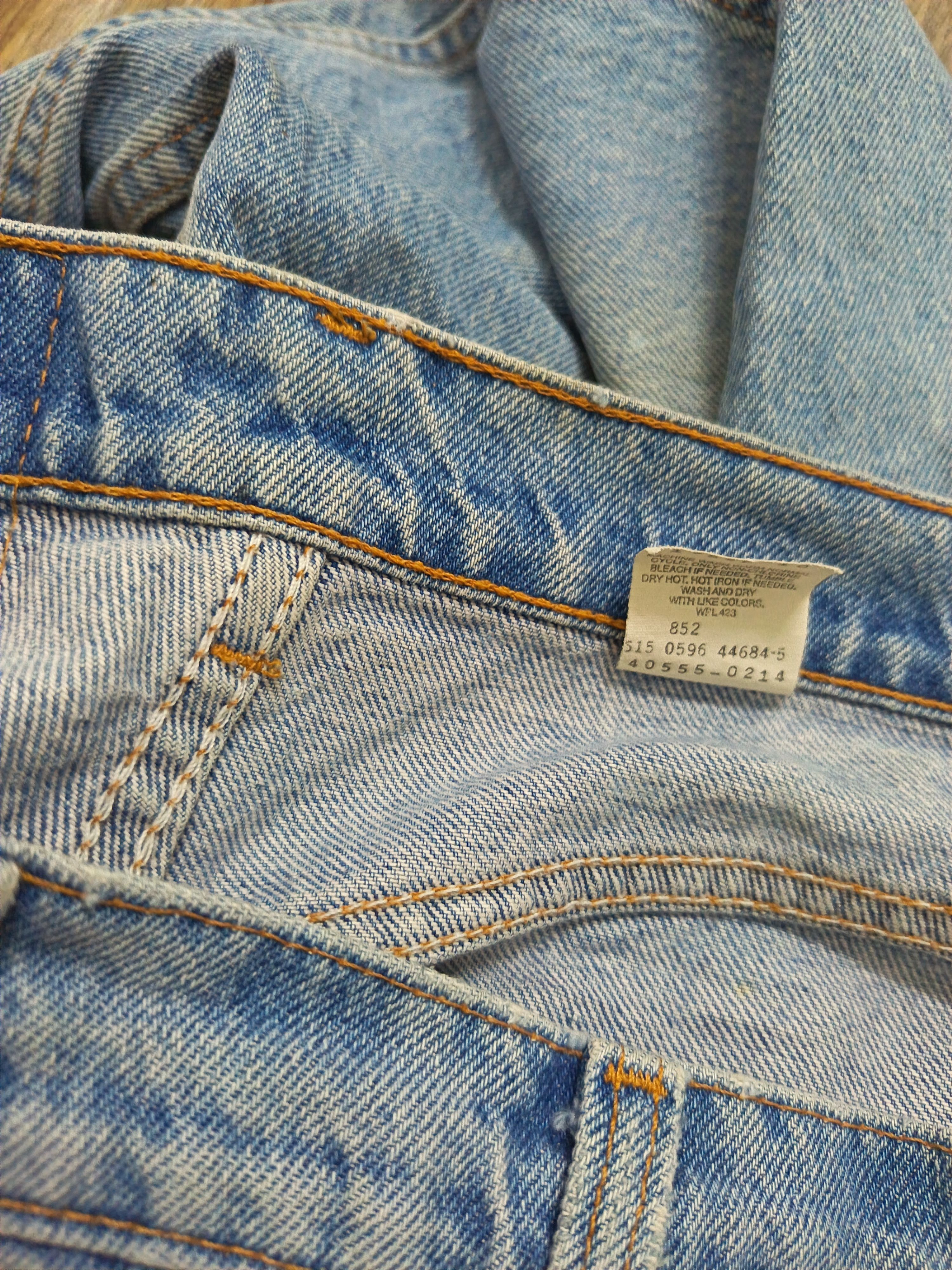 Levi's Vintage Clothing Vintage distressed Levi's 555 oren tab Size US 32 / EU 48 - 16 Thumbnail