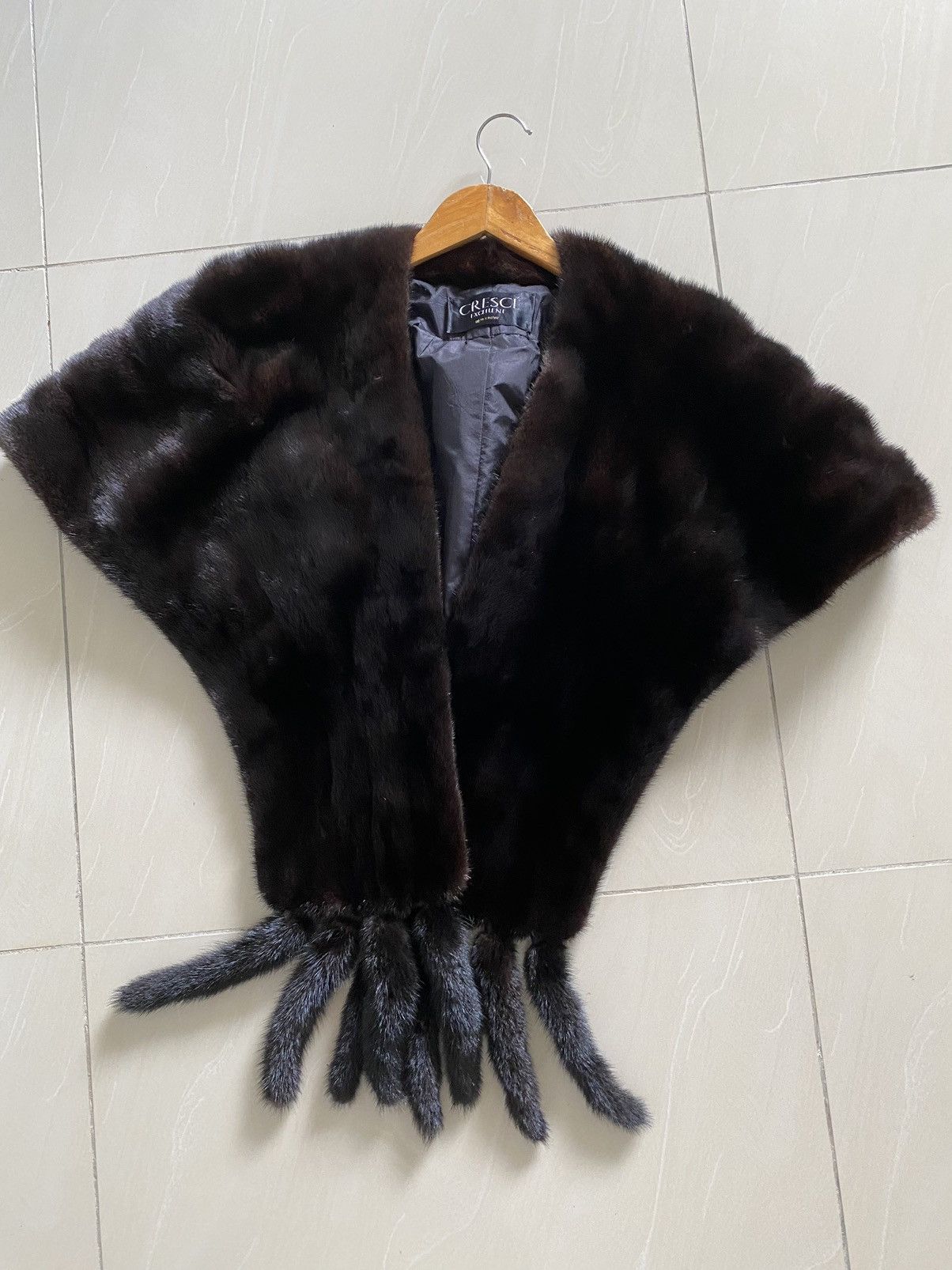 Japanese Brand × Sagafurs 💥best offer💥CRESCE EXCELLENT MOONRAI FUR V VEST NICE DESIGN Size ONE SIZE - 6 Thumbnail