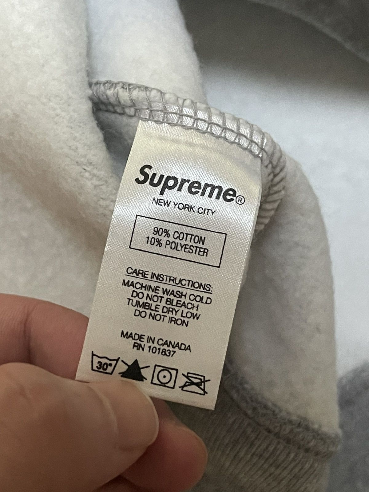Supreme Supreme the killer hooded sweatshirt Small size dswt Size US S / EU 44-46 / 1 - 7 Thumbnail