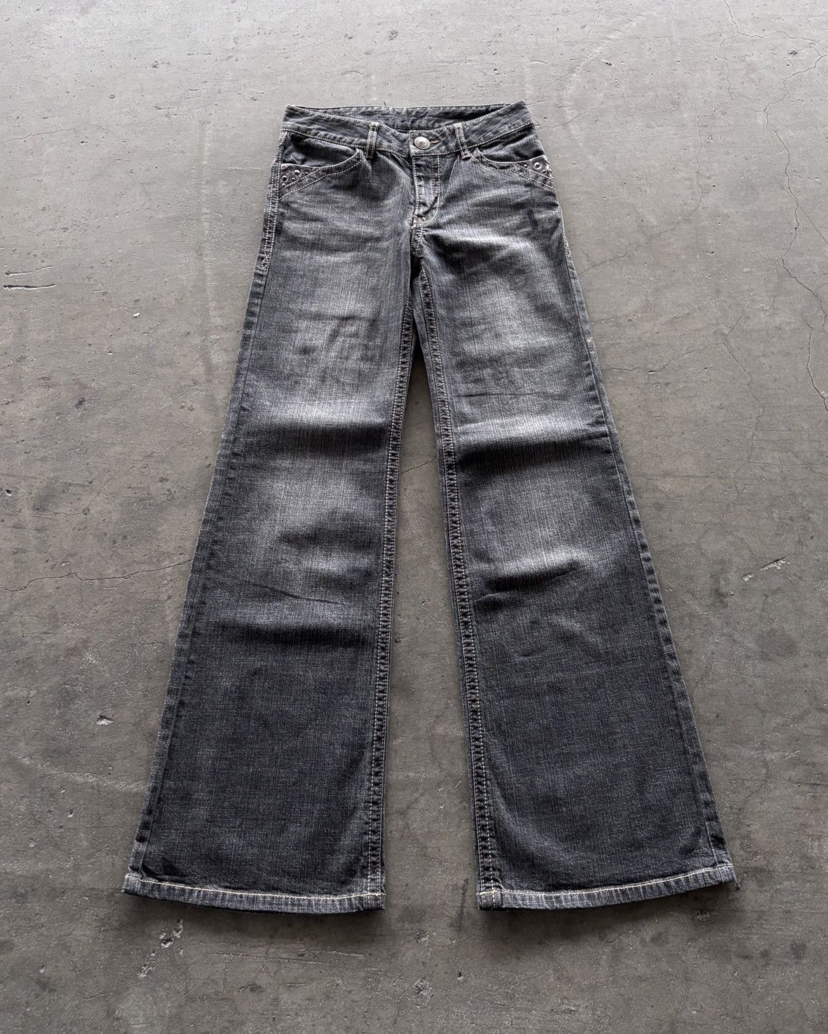 If Six Was Nine × Japanese Brand × KMRii Kmrii 14th addiction Lgb Style Studded Flared Mudwash Jeans Size US 29 - 2 Thumbnail