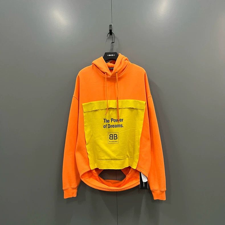 Balenciaga Balenciaga Contrasting Logo Printed Hoodie Size US M / EU 48-50 / 2 - 1 Thumbnail