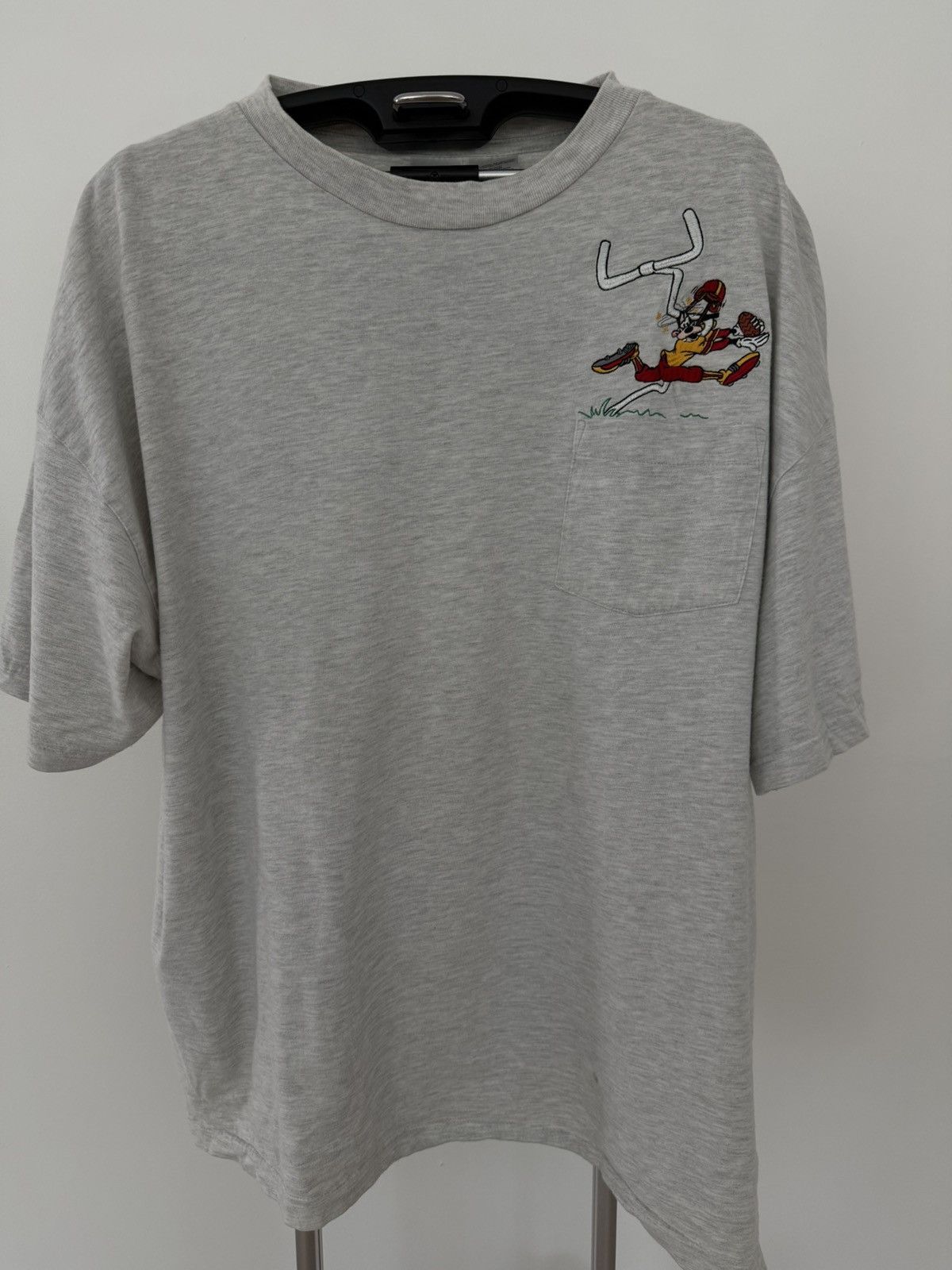 Disney Vintage Goofy Football Disney embroidered pocket shirt Size US XL / EU 56 / 4 - 1 Thumbnail