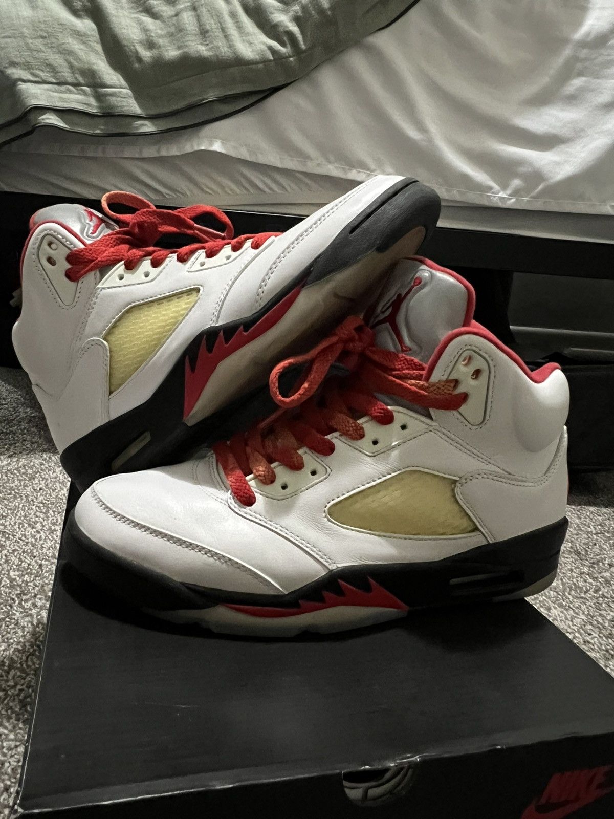 Jordan Brand Air Jordan 5 Fire Red 2020 Size US 8.5 / EU 41-42 - 8 Thumbnail