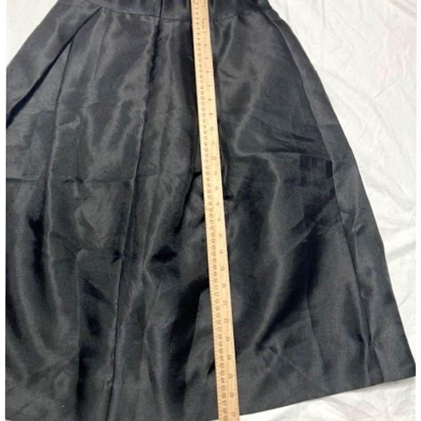Vintage P Honey P. Black Midi Skirt Solid Lightweight Women Size 6 USA Made Polyester Back Zip Casual Business Size 28" / US 6 / IT 42 - 5 Thumbnail