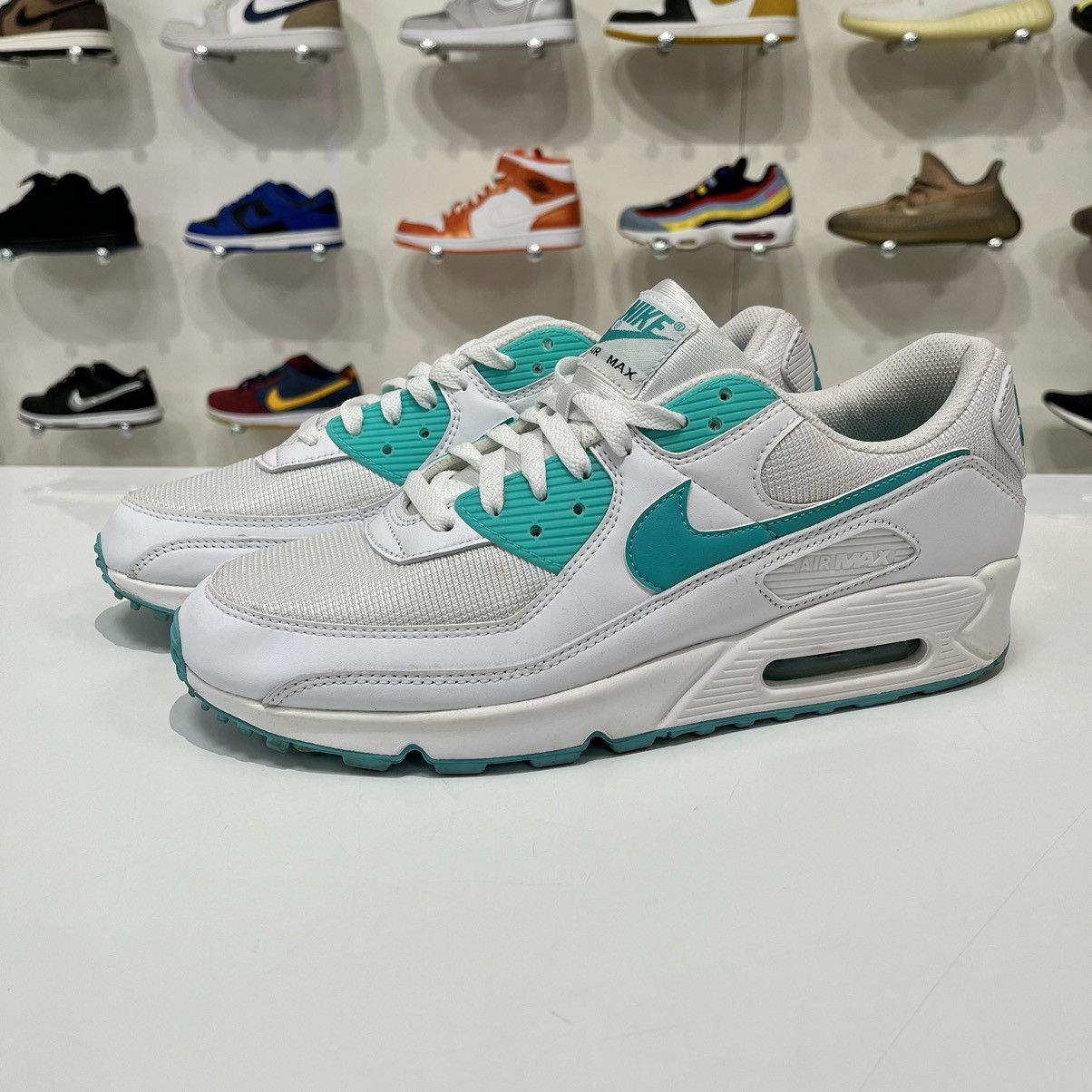 Nike Nike Air Max 90 Hyper Jade Size US 11.5 / EU 44-45 - 2 Thumbnail