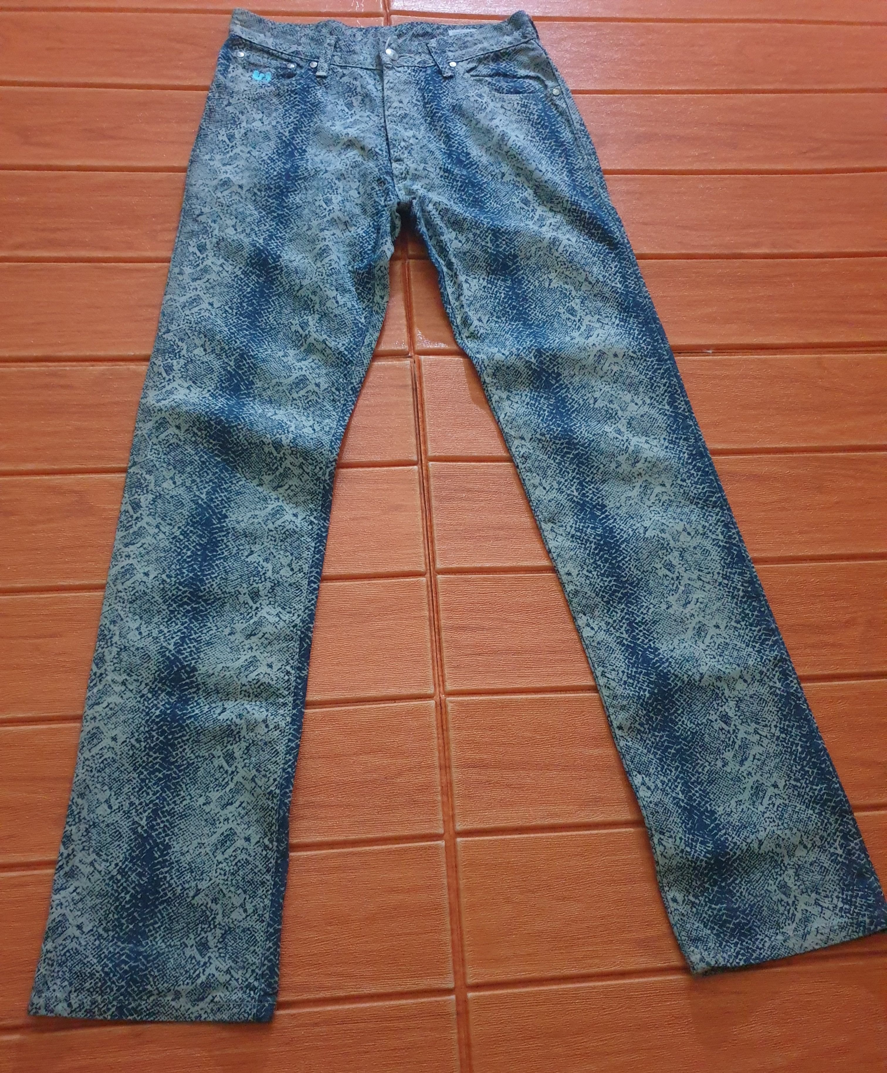 Japanese Brand 💥Wrangler W-girl snake full print japanese pant Size US 27 - 1 Thumbnail