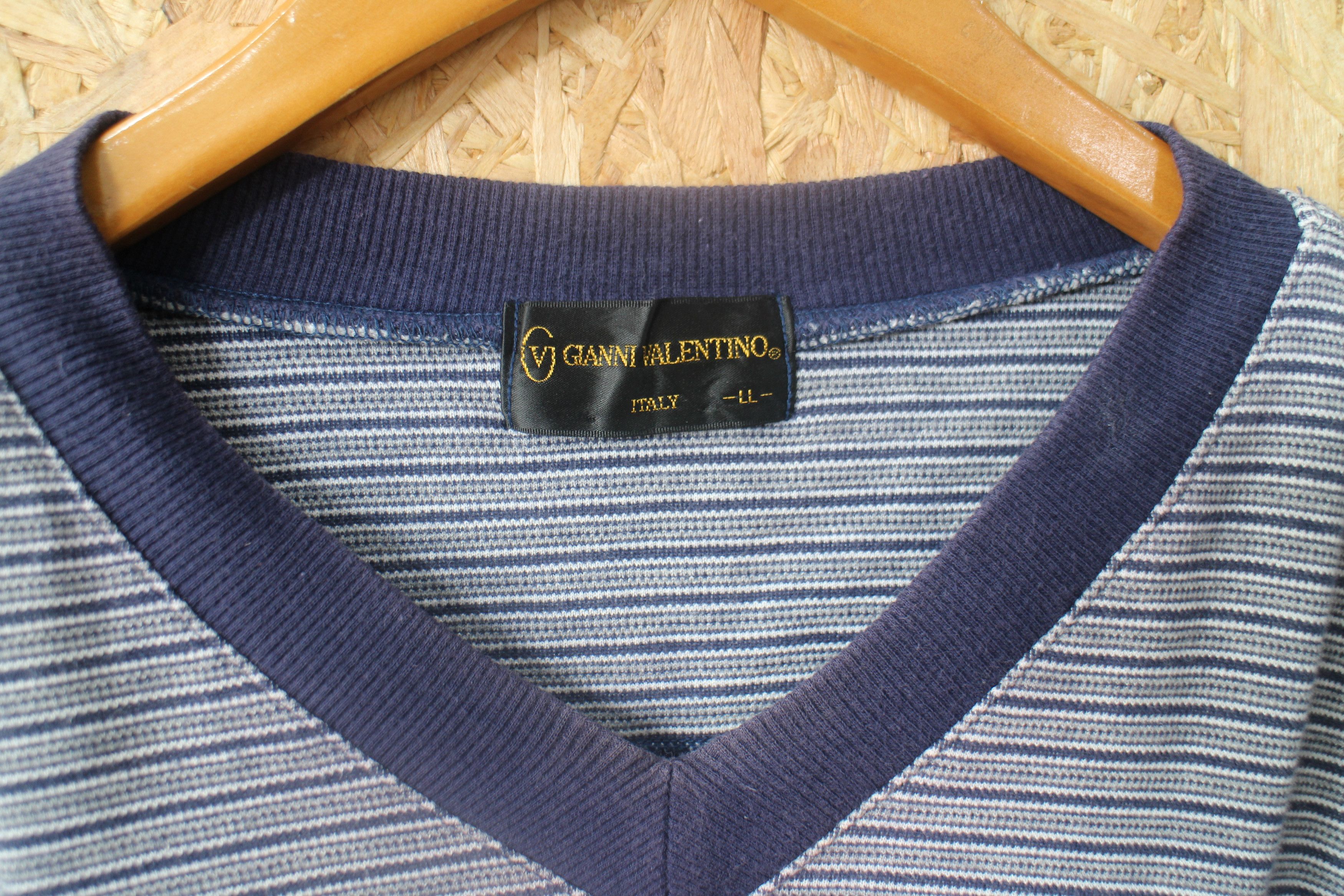 Gianni Valentino Gianni Valentino Sportwear V Neck Sweatshirt Men Size LL Size US L / EU 52-54 / 3 - 2 Thumbnail