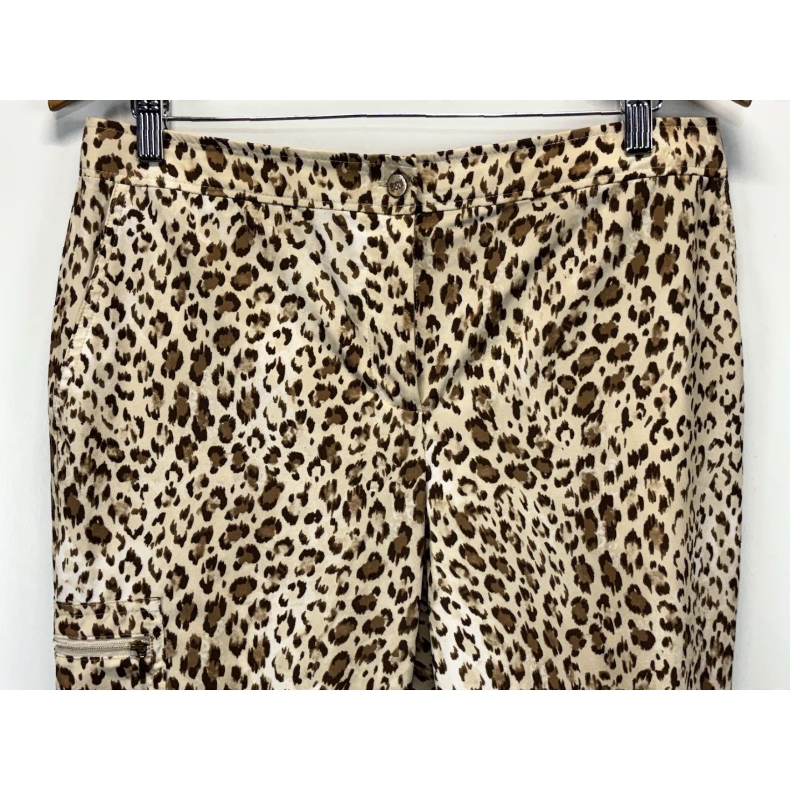 Vintage Chico's Womens Zenergy Golf Pants 1 US M Brown Animal Print Stretch Performance Cropped Straight Pockets Easy Care Regular Size 32" / US 10 / IT 46 - 2 Thumbnail