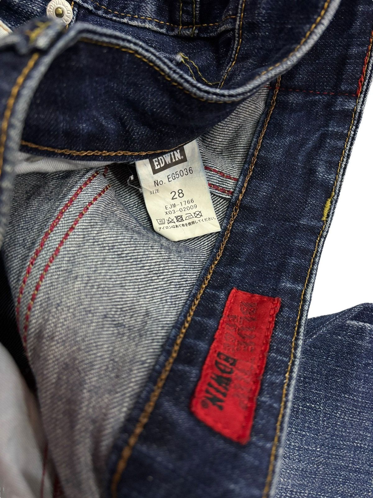 Edwin × Japanese Brand × Vintage Vintage Edwin Blue Trip Distressed Faded Indigo Jeans Size US 28 / EU 44 - 5 Thumbnail