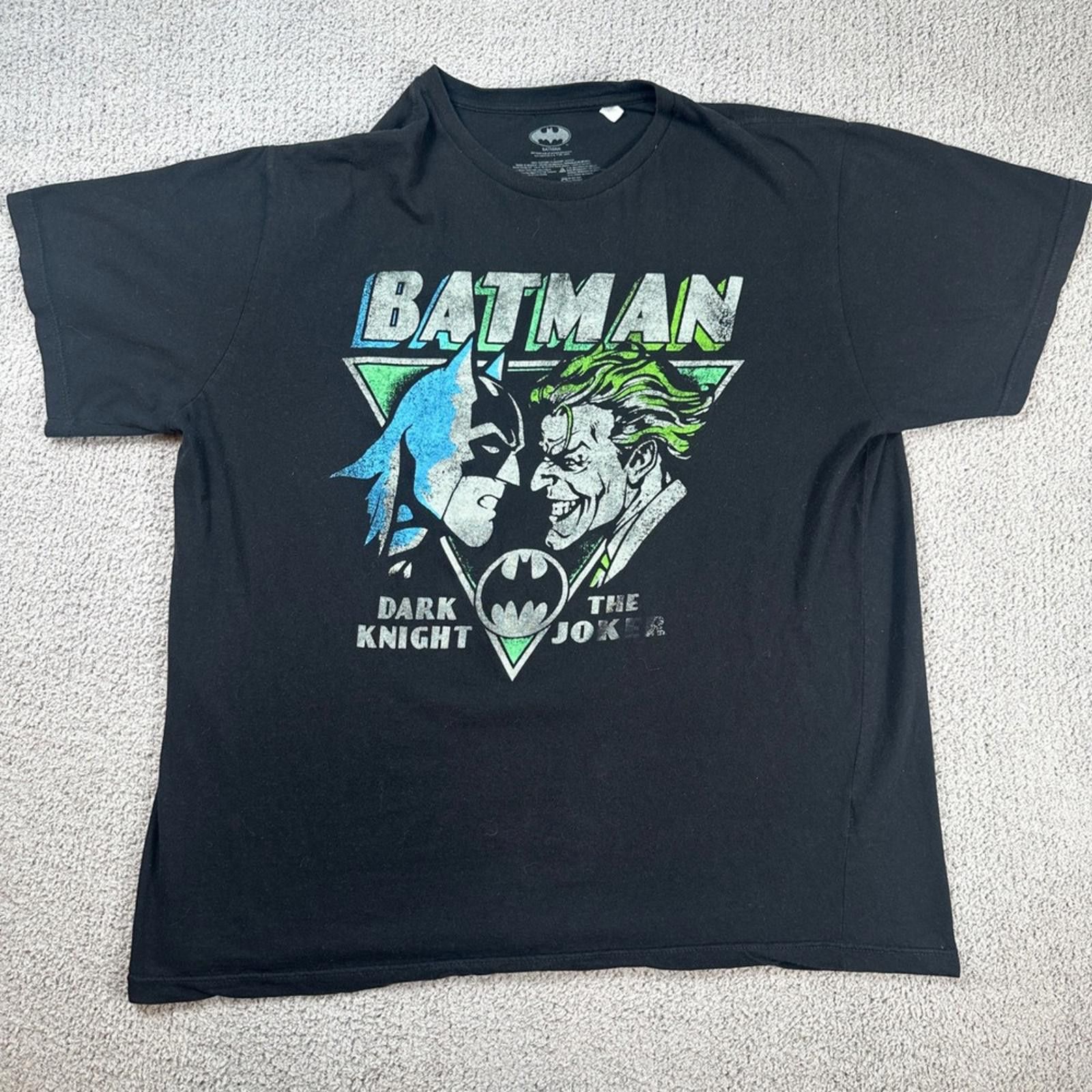 Mad Engine Batman Dark Knight The Joker Graphic T Shirt Mens XL Black Size US XXL / EU 58 / 5 - 1 Thumbnail