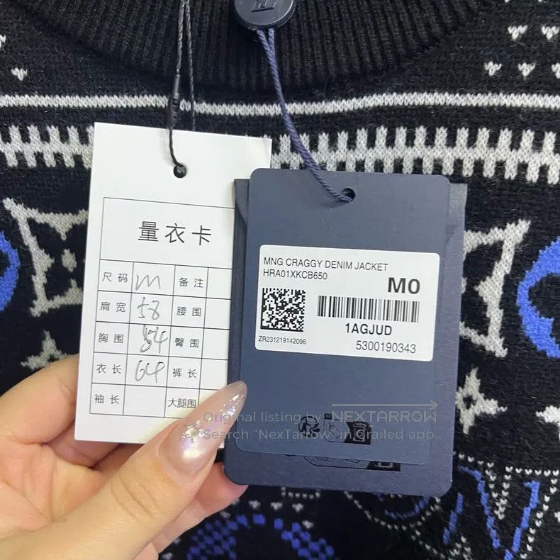 Louis Vuitton Louis Vuitton 25 Latest Black Logo Print Crew Neck Pullove Size US M / EU 48-50 / 2 - 3 Thumbnail